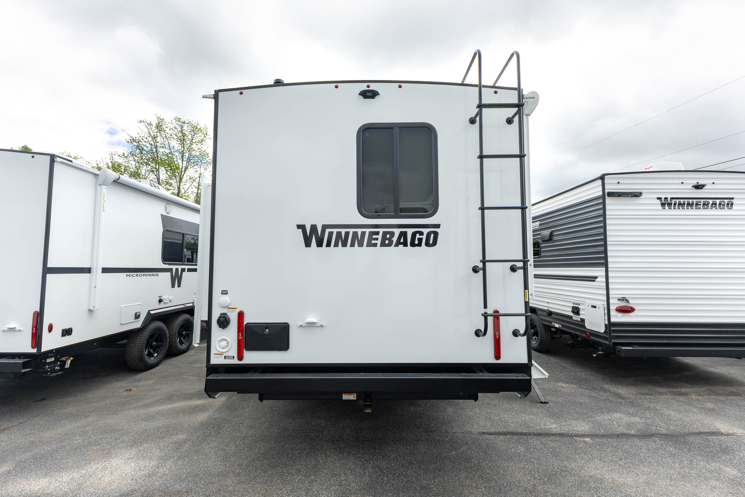 2026 Winnebago Thrive 22RBS TRAVEL TRAILER