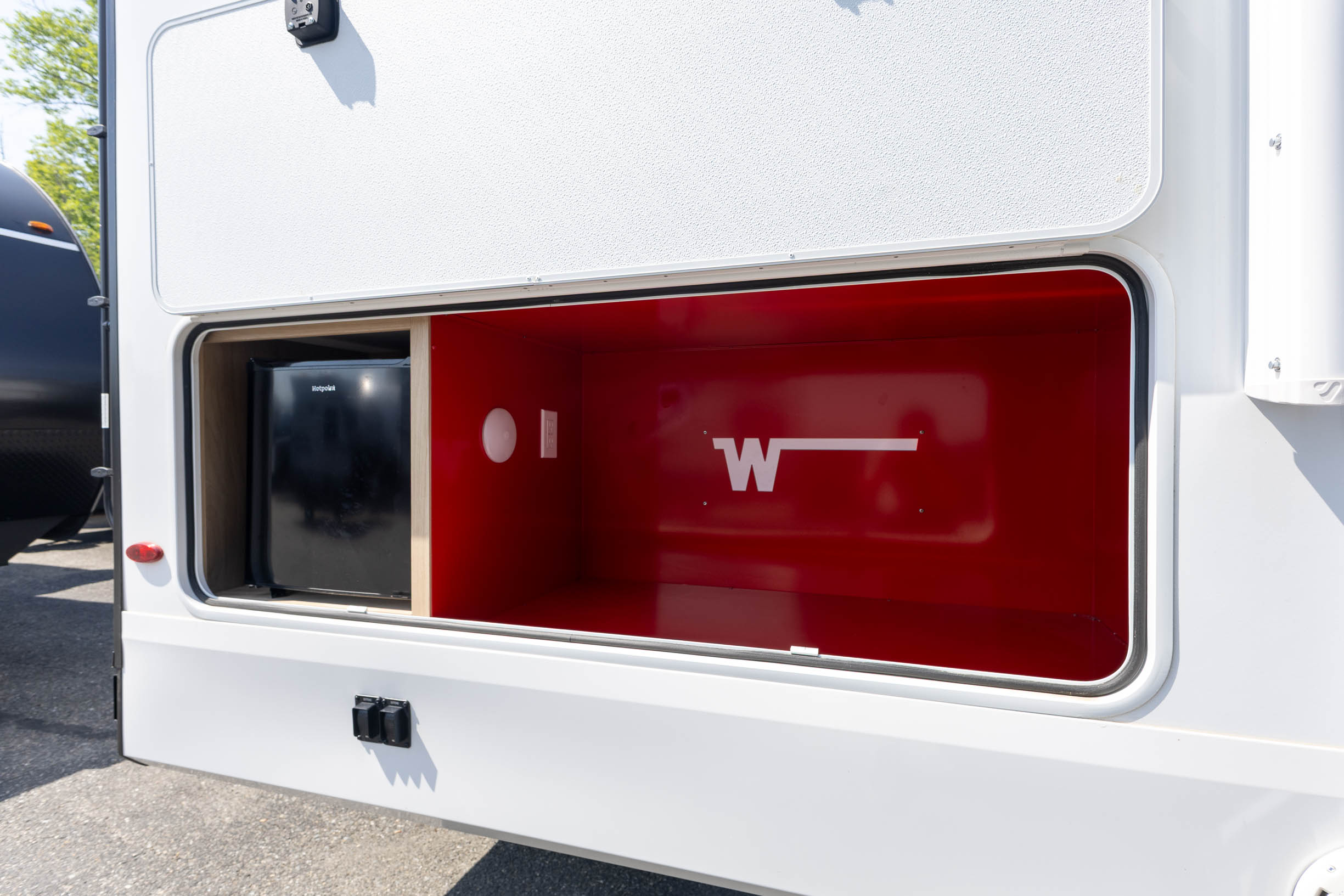 2026 Winnebago Thrive 28BHS TRAVEL TRAILER