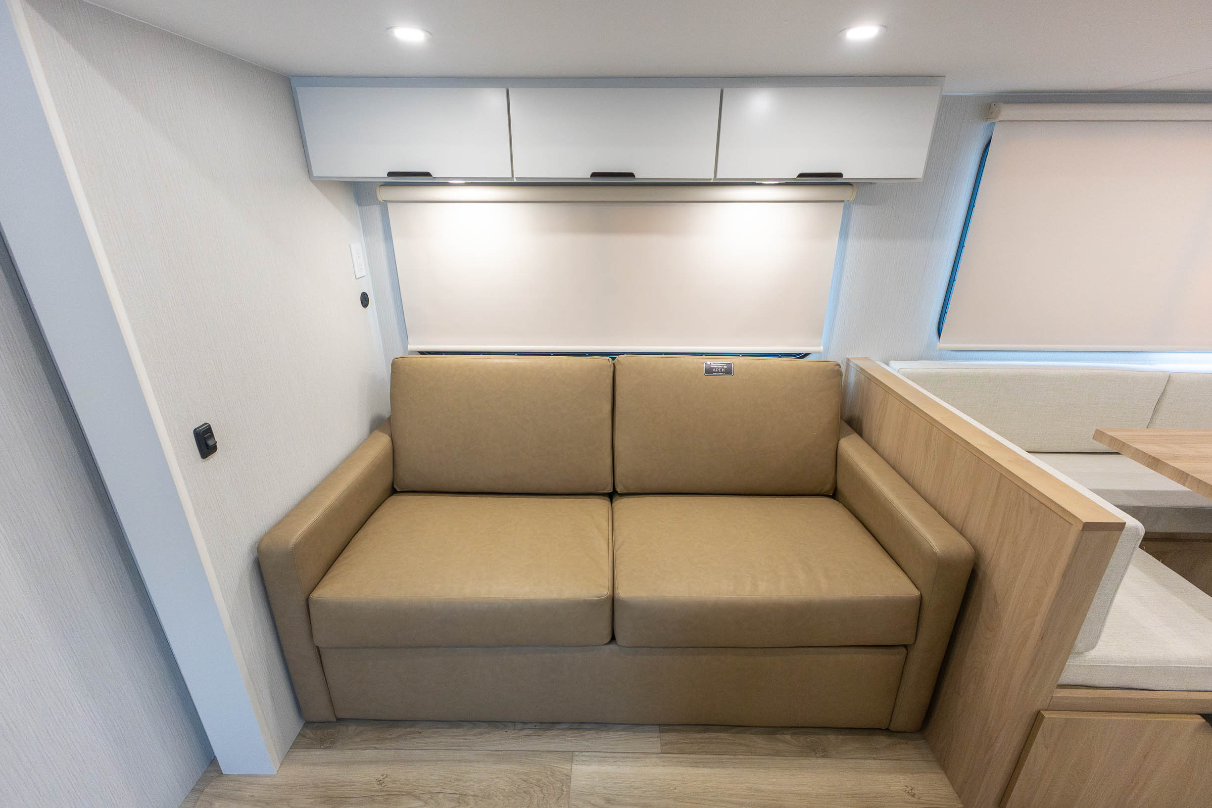 2026 Winnebago Thrive 28BHS TRAVEL TRAILER