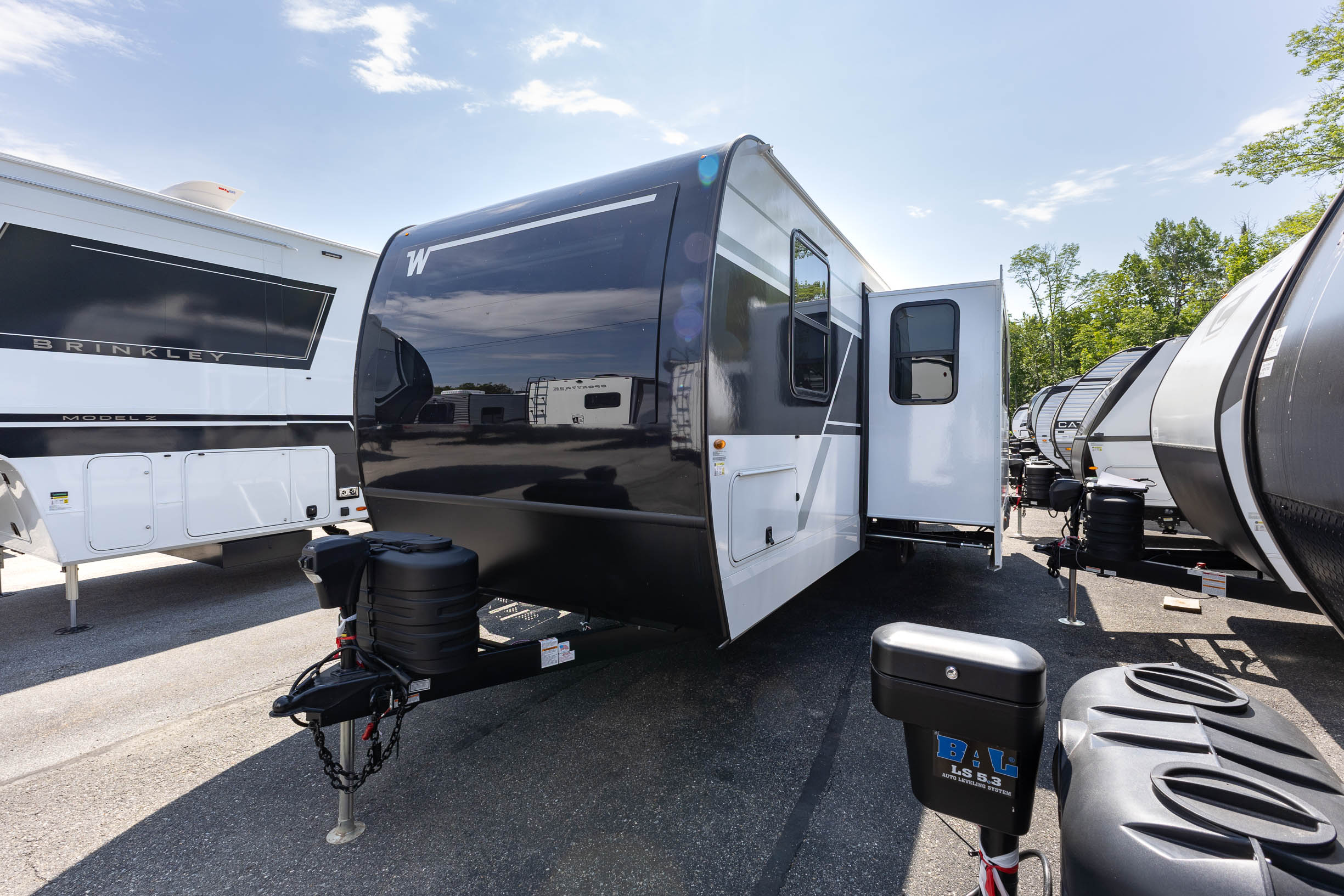 2026 Winnebago Thrive 28BHS TRAVEL TRAILER