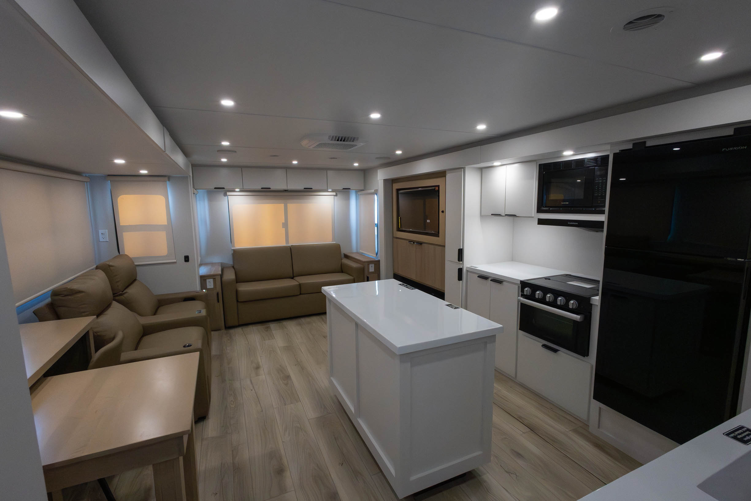 2026 Winnebago Thrive 29RLO TRAVEL TRAILER