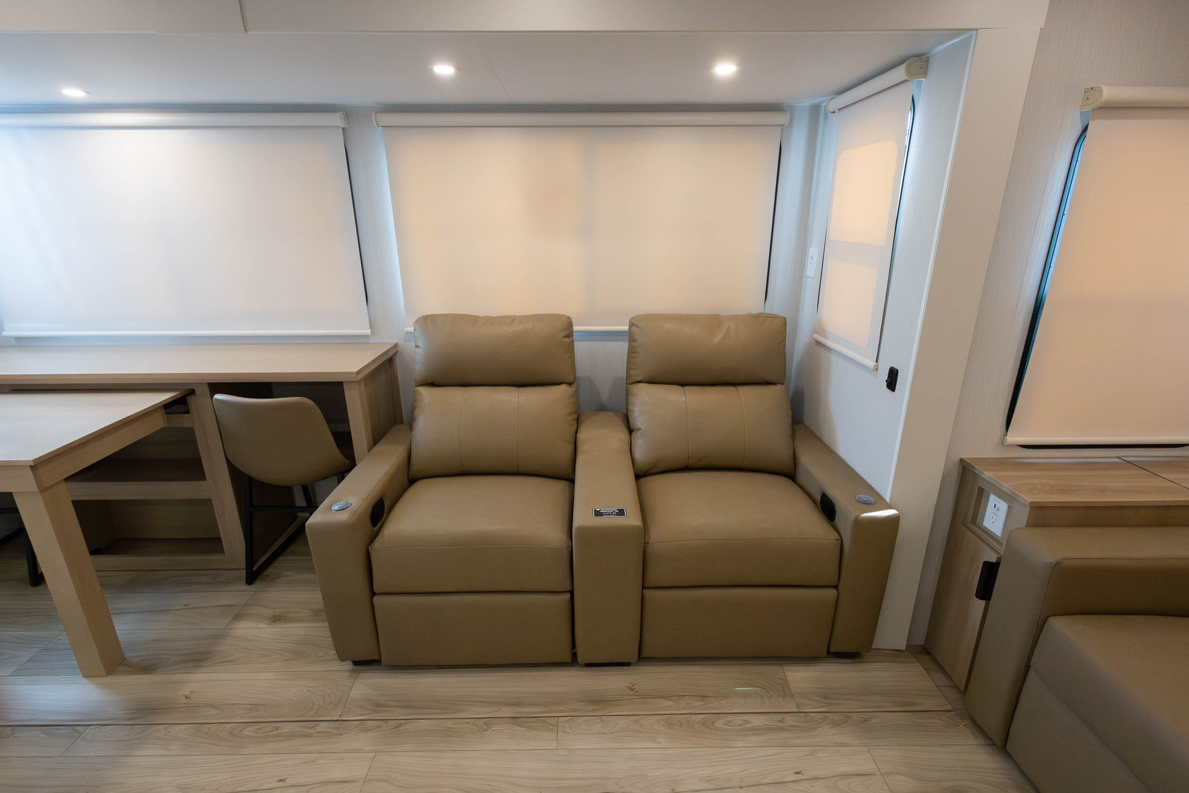 2026 Winnebago Thrive 29RLO TRAVEL TRAILER