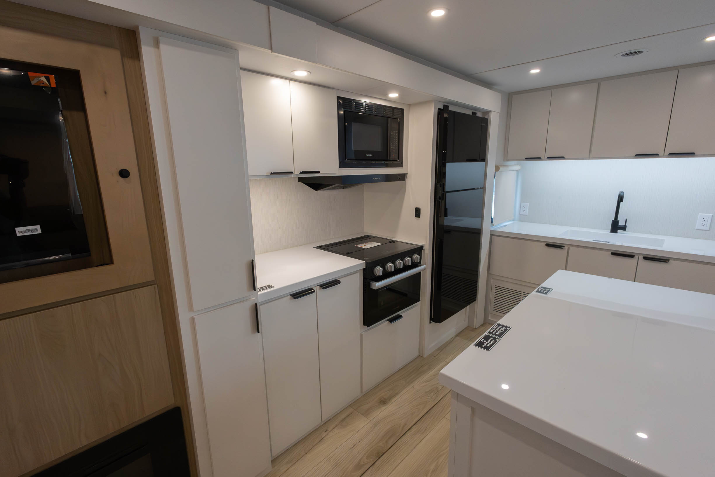 2026 Winnebago Thrive 29RLO TRAVEL TRAILER