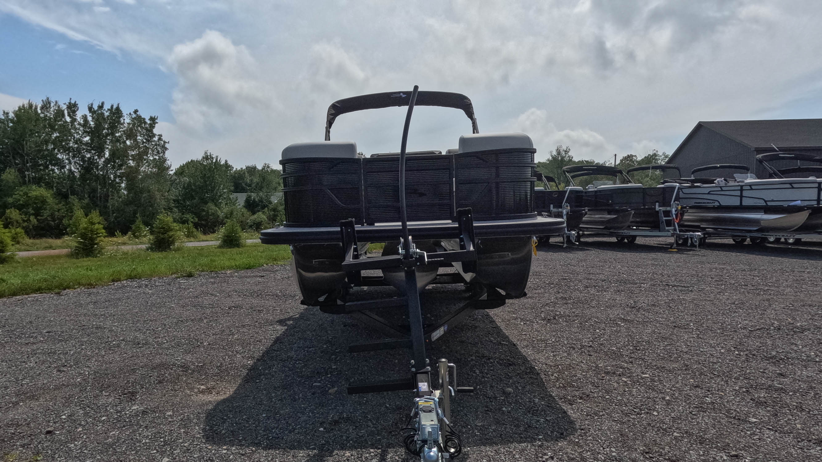 2027 Bennington 22SSB PONTOON