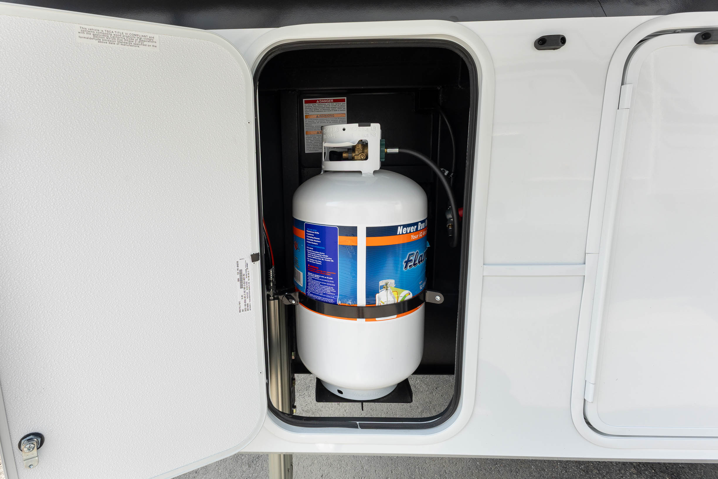 2027 Brinkley MODEL Z 3310 FIFTH WHEEL
