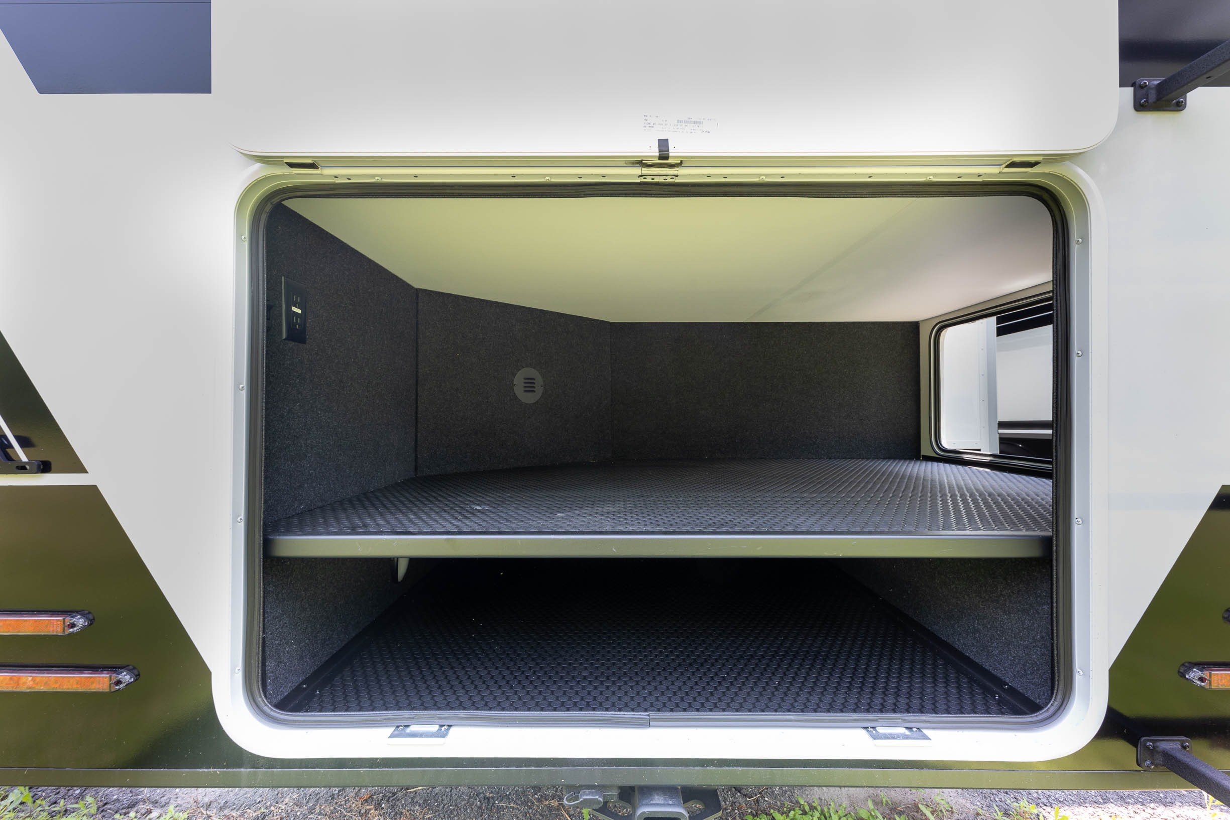 2027 Brinkley MODEL Z 3310 FIFTH WHEEL