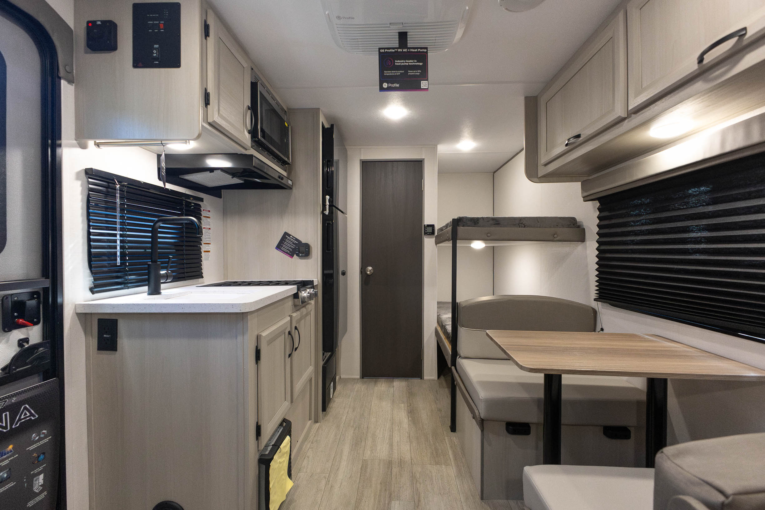 2027 Coachmen Catalina Summit 7 164BHX TRAVEL TRAILER