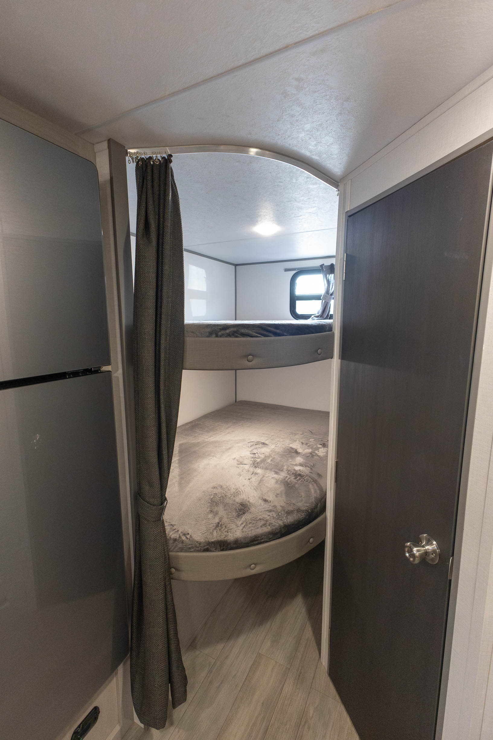 2027 Coachmen Catalina Summit Series 7 184BHSX TRAVEL TRAILER