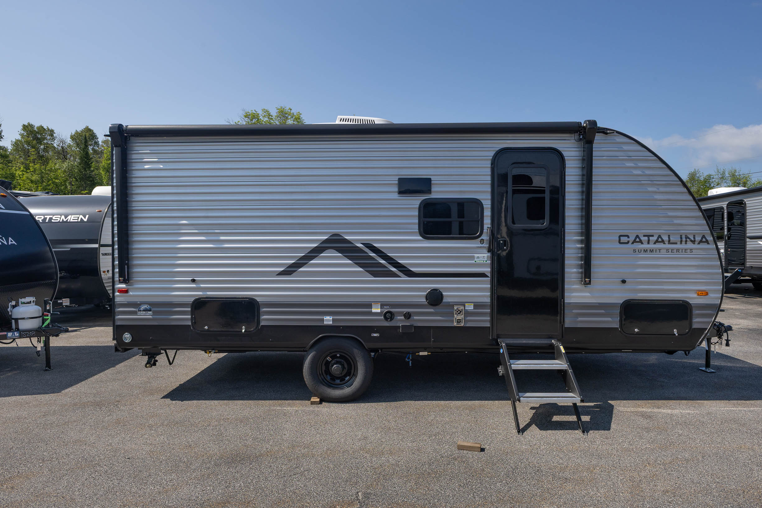 2027 Coachmen Catalina Summit Series 7 184BHSX TRAVEL TRAILER