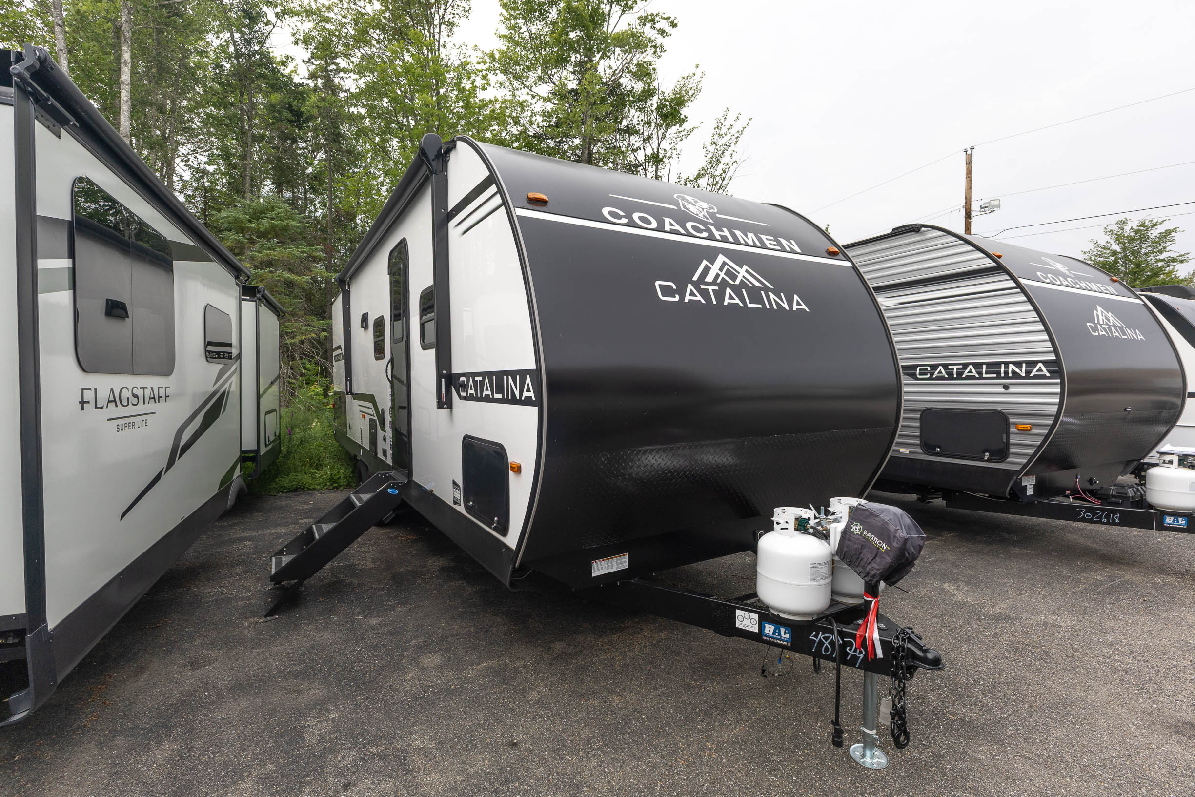 2027 Coachmen Catalina Summit Series 8 261BHS TRAVEL TRAILER