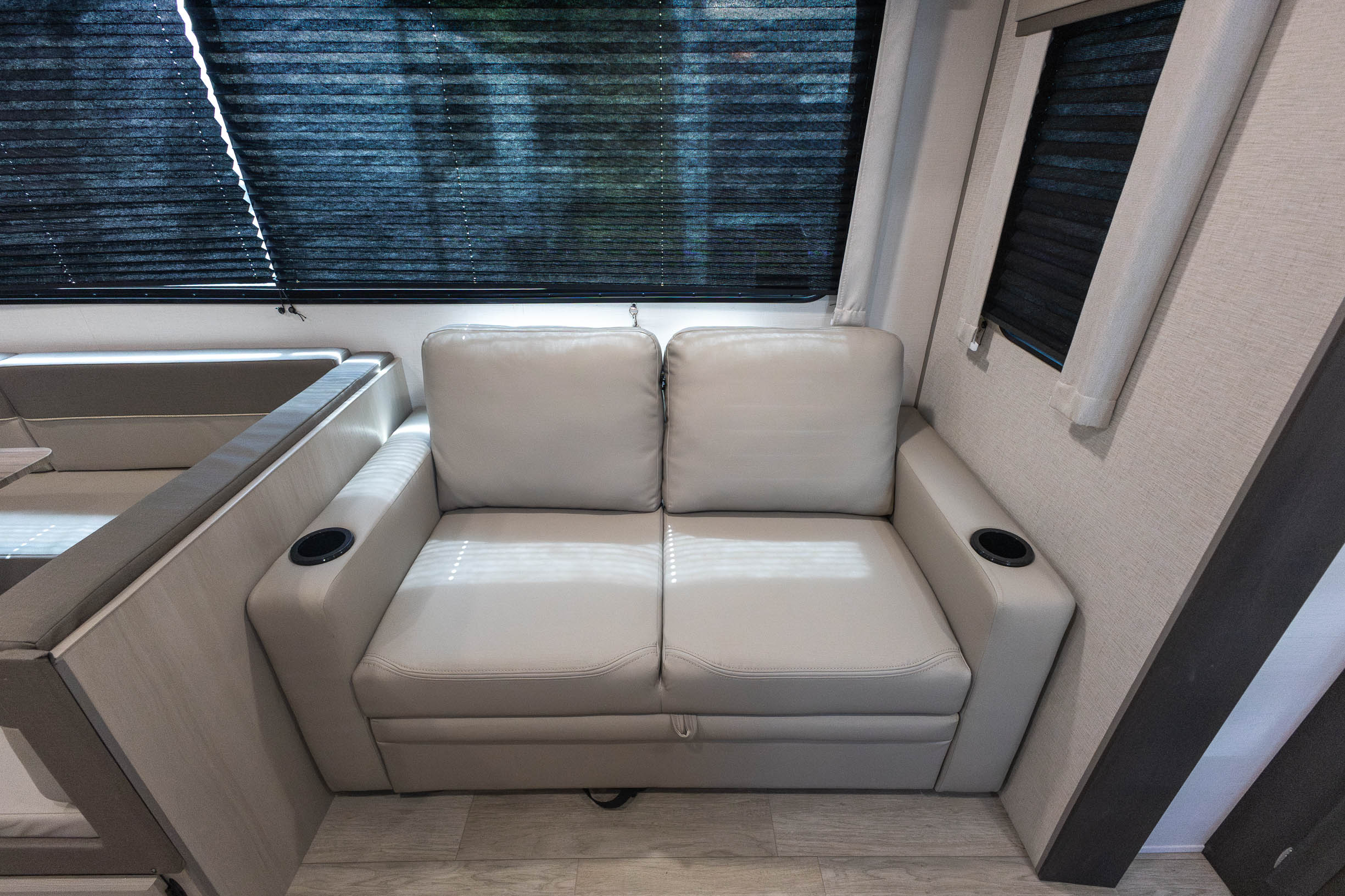 2027 Coachmen Catalina Legacy 323BHDSCK TRAVEL TRAILER