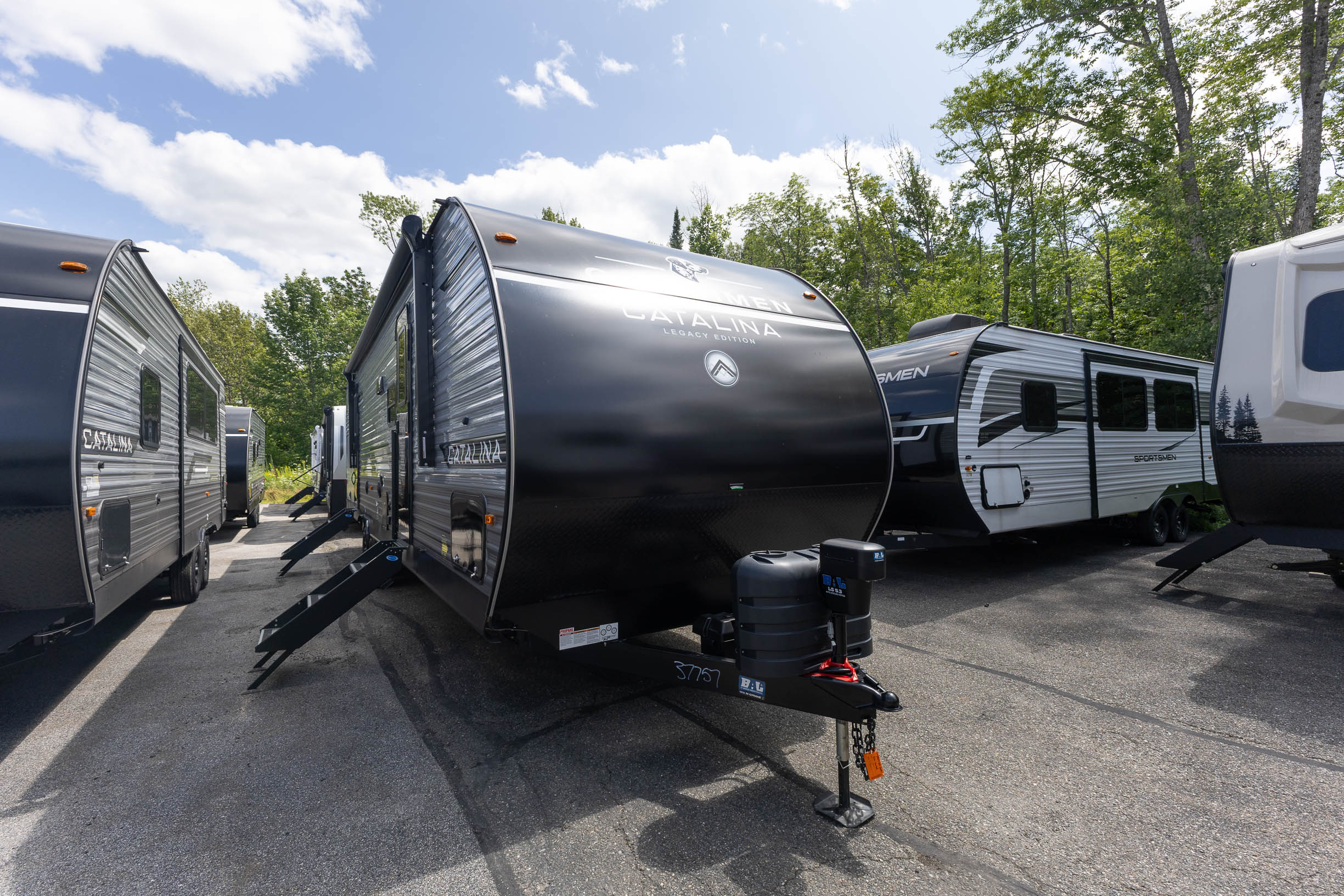 2027 Coachmen Catalina Legacy 323BHDSCK TRAVEL TRAILER