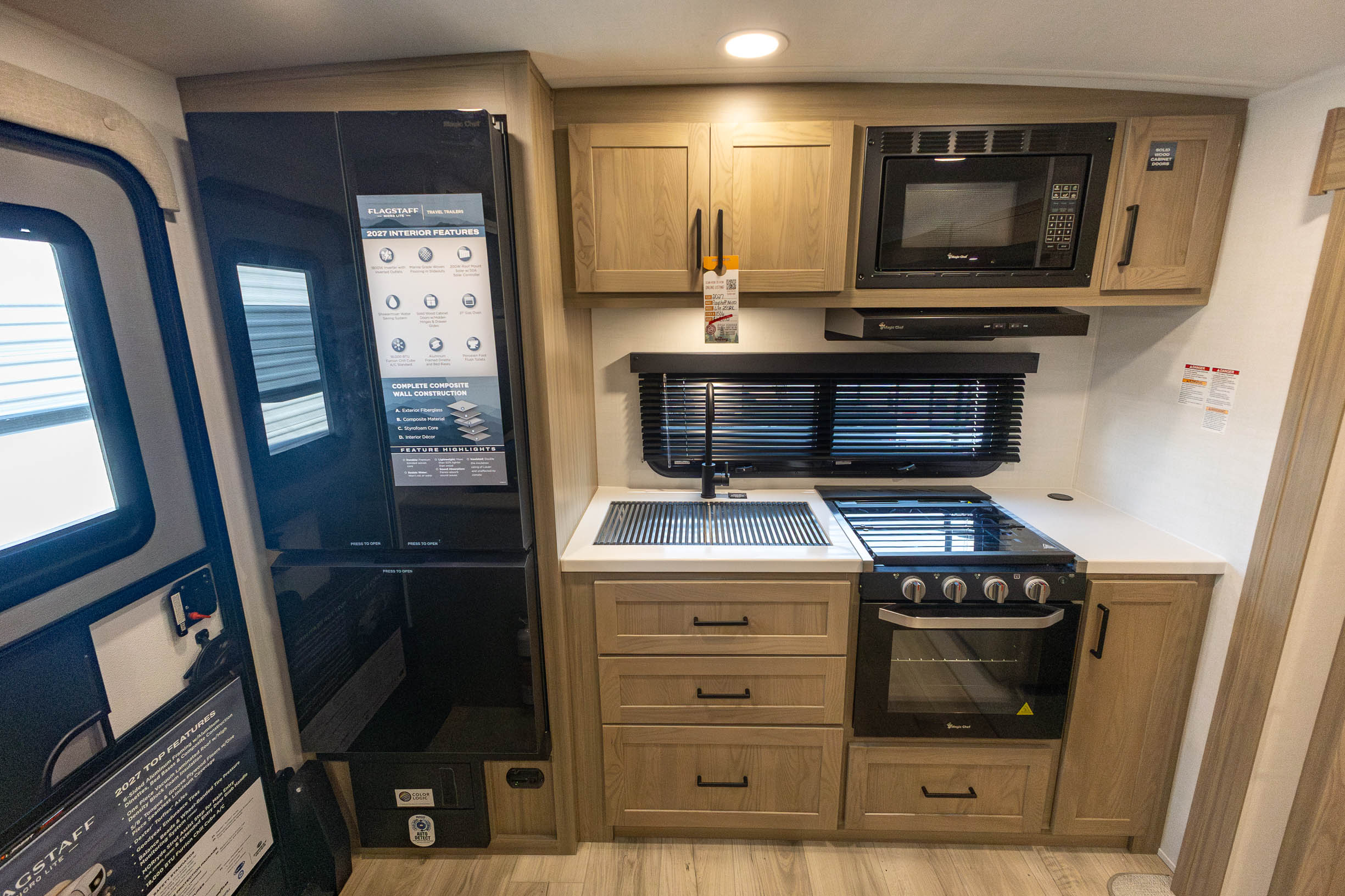 2027 Forest River Flagstaff Micro Lite 25SRK TRAVEL TRAILER