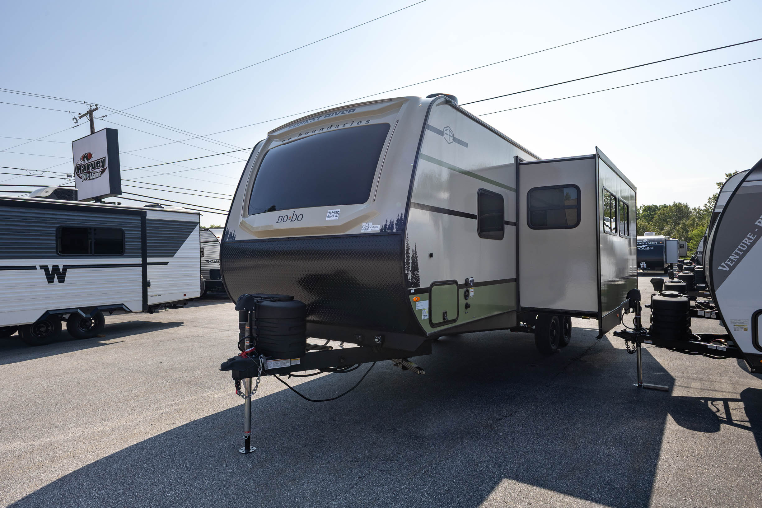 2027 Forest River No Boundaries 21.0 BM TRAVEL TRAILER