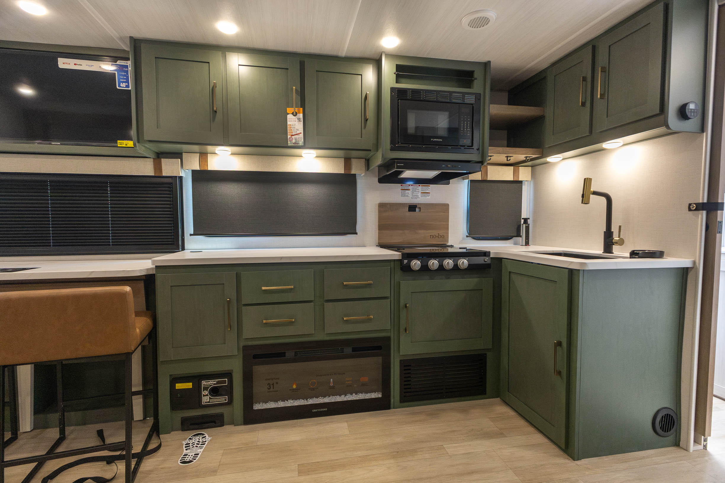 2027 Forest River No Boundaries 21.0 BM TRAVEL TRAILER