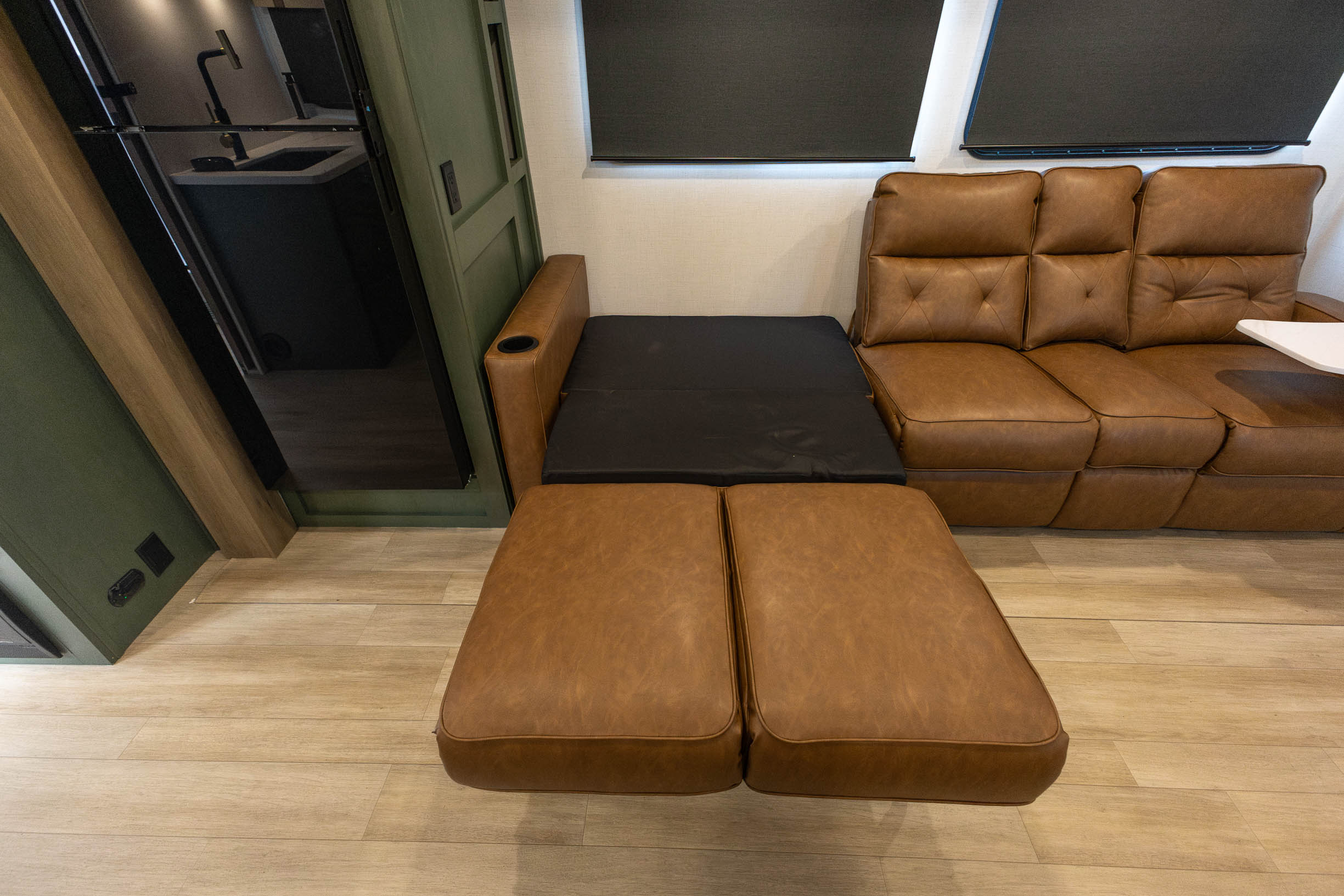 2027 Forest River No Boundaries 21.0 BM TRAVEL TRAILER