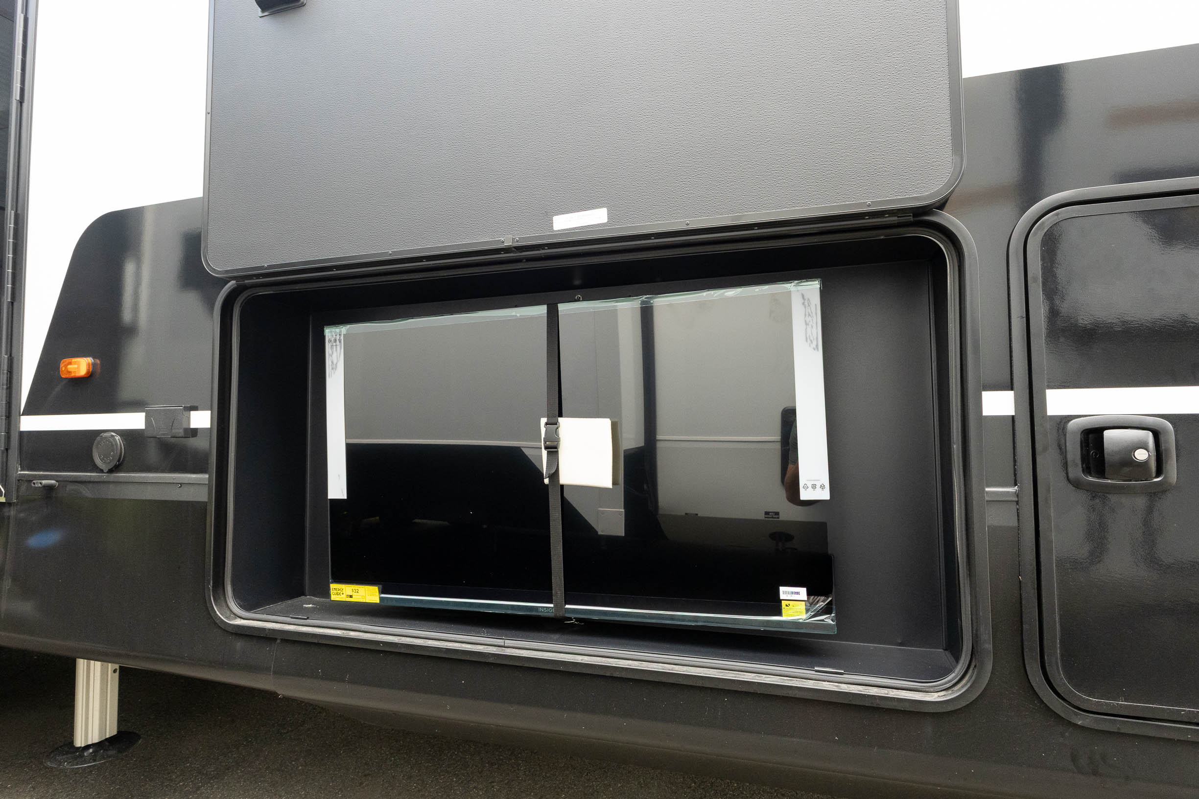 2027 Forest River Cedar Creek 390RKB FIFTH WHEEL