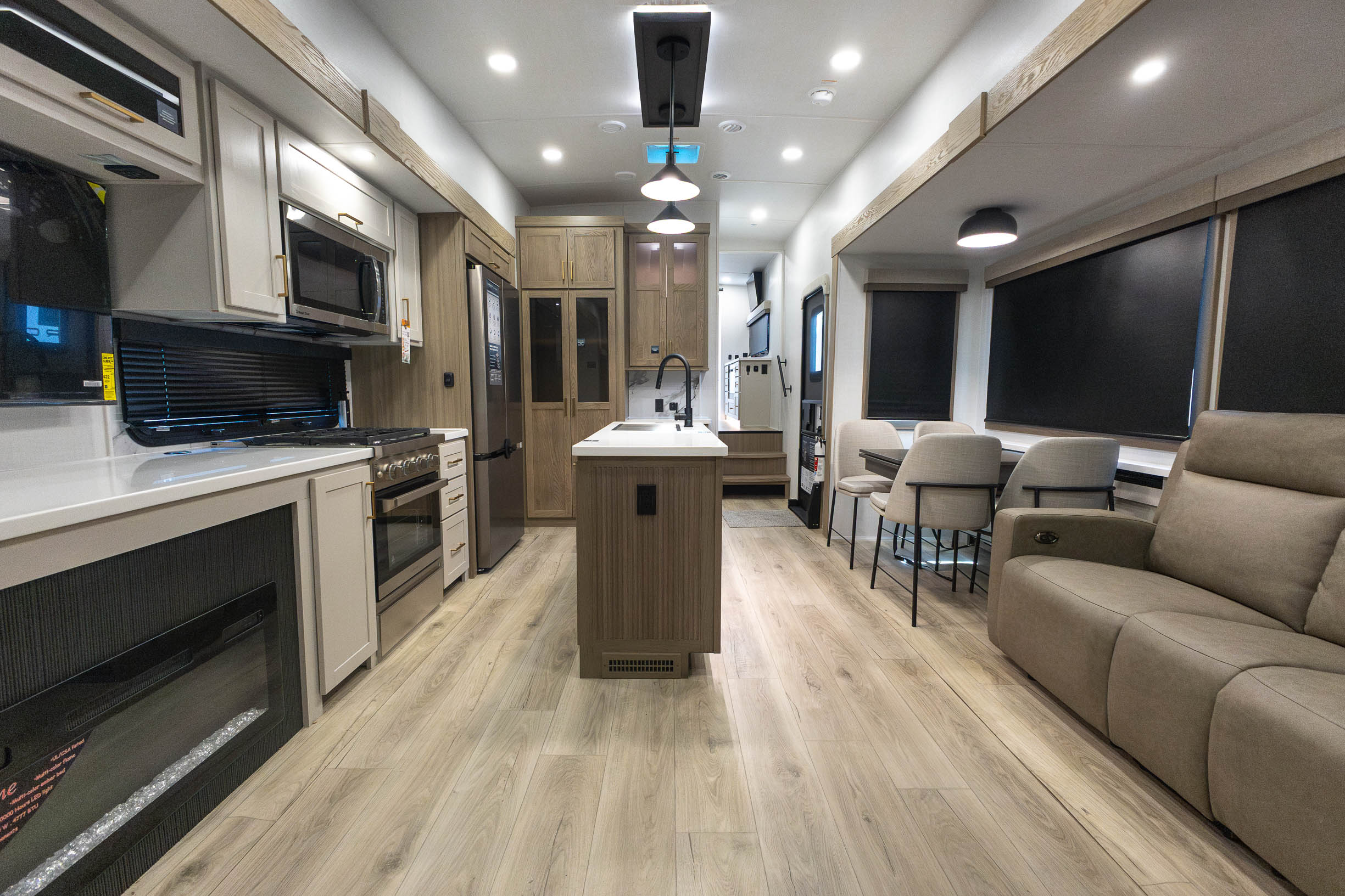 2027 Forest River Flagstaff Classic 401CFB FIFTH WHEEL