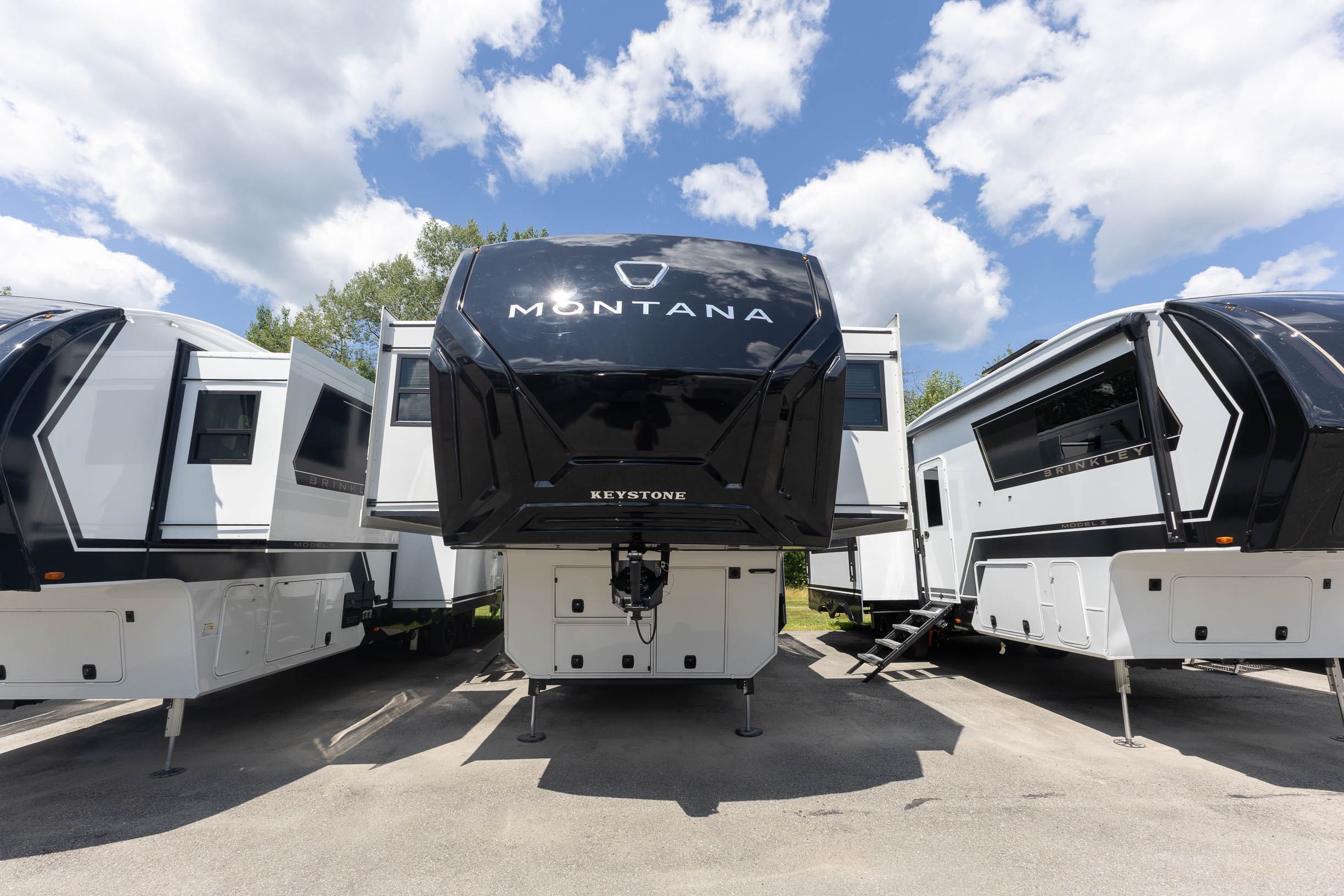 2027 Keystone RV Montana 3800FL FIFTH WHEEL