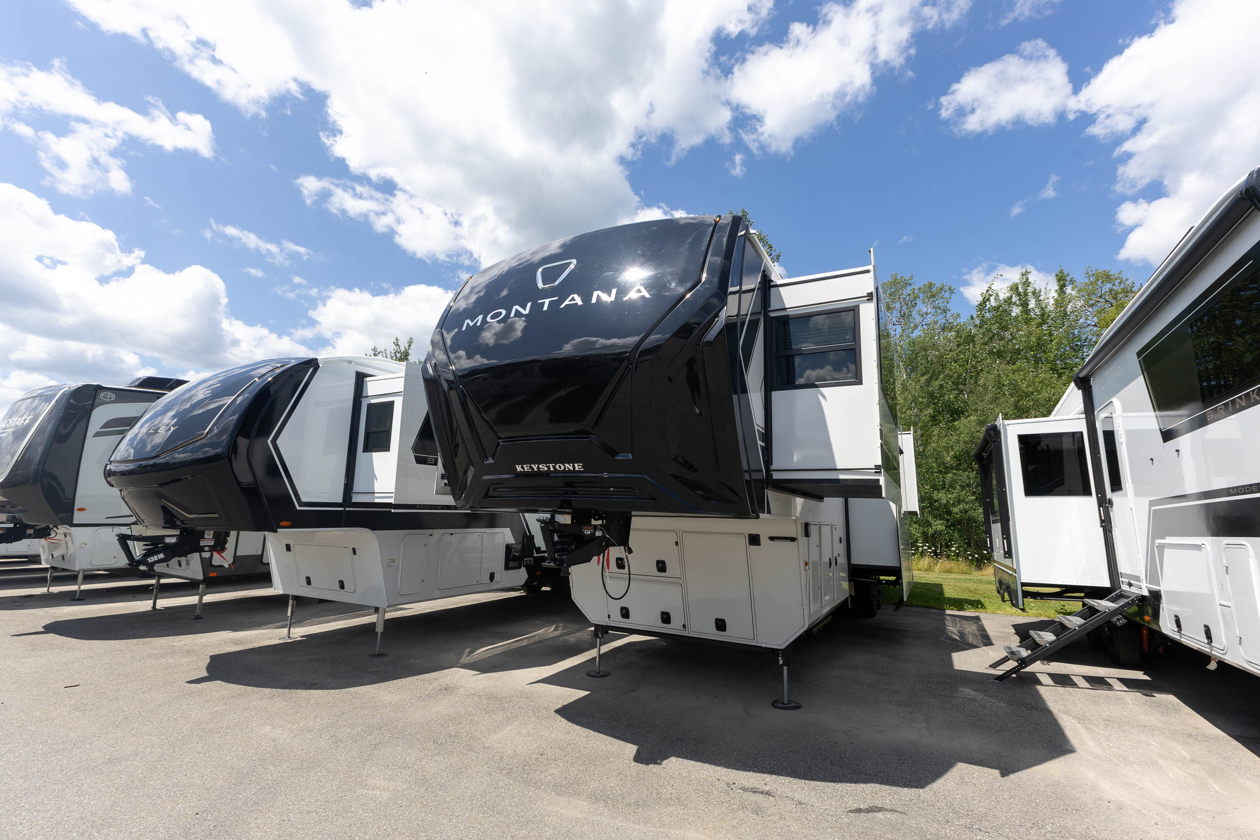 2027 Keystone RV Montana 3800FL FIFTH WHEEL