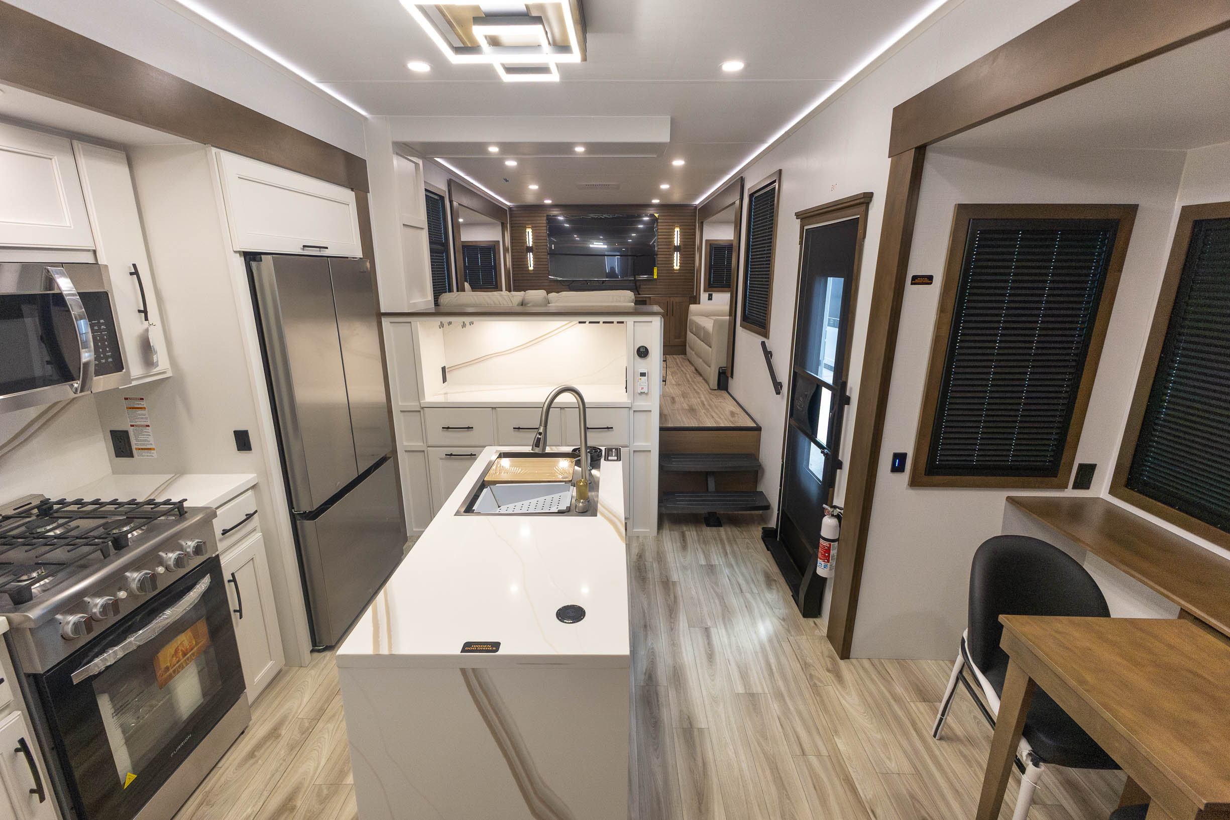 2027 Keystone RV Montana 3800FL FIFTH WHEEL