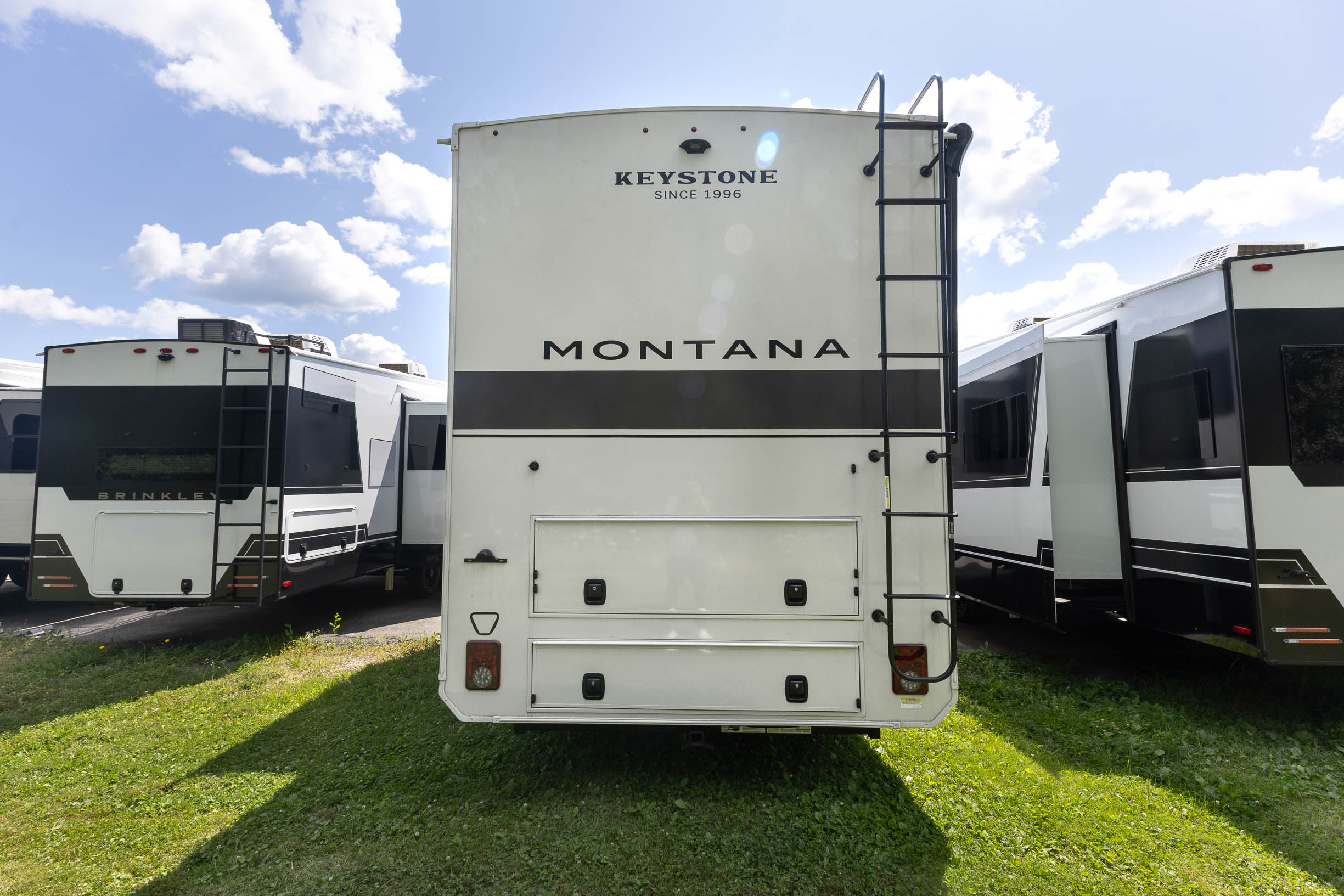 2027 Keystone RV Montana 3800FL FIFTH WHEEL