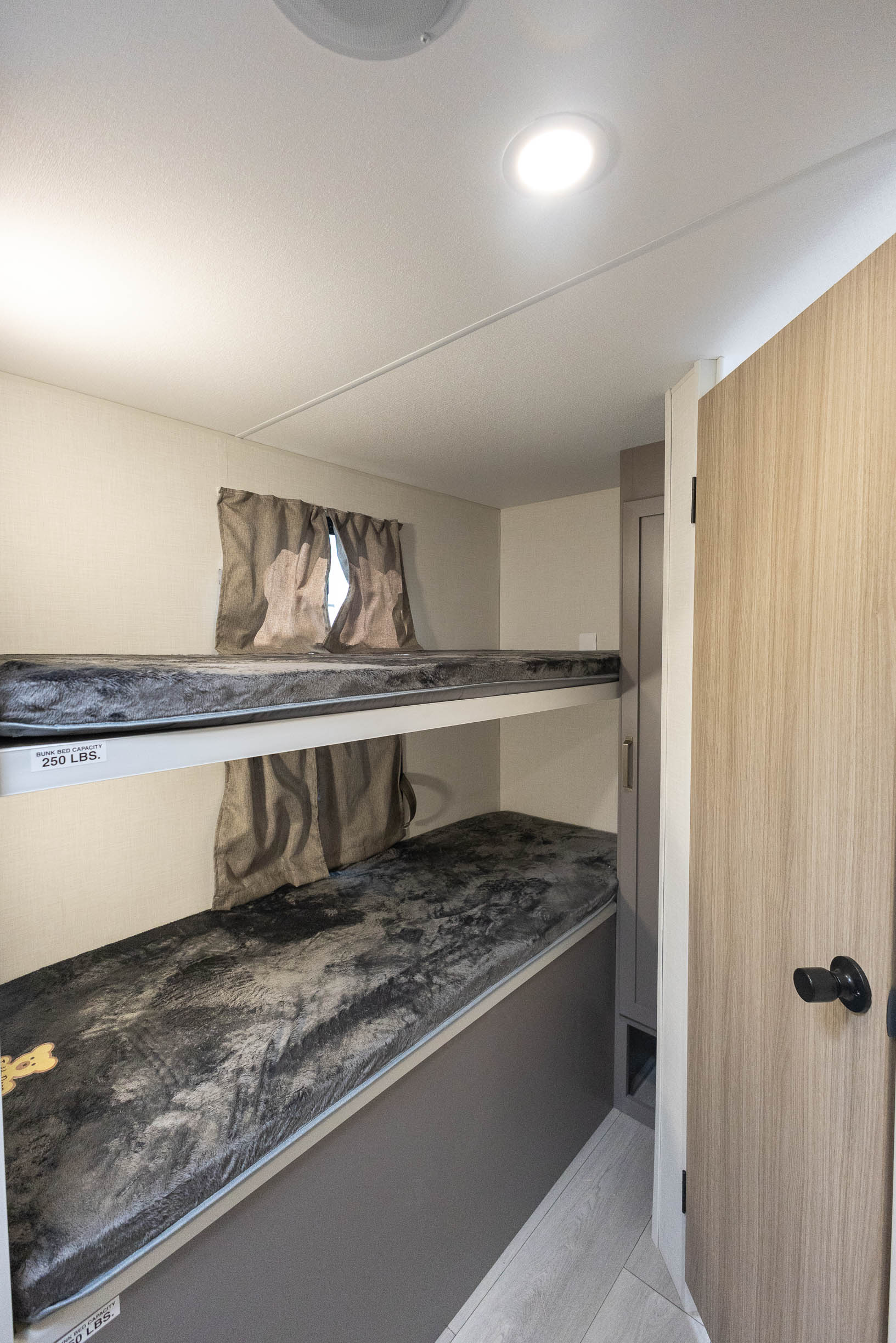 2027 KZ RV Sportsmen Classic 191BHK TRAVEL TRAILER