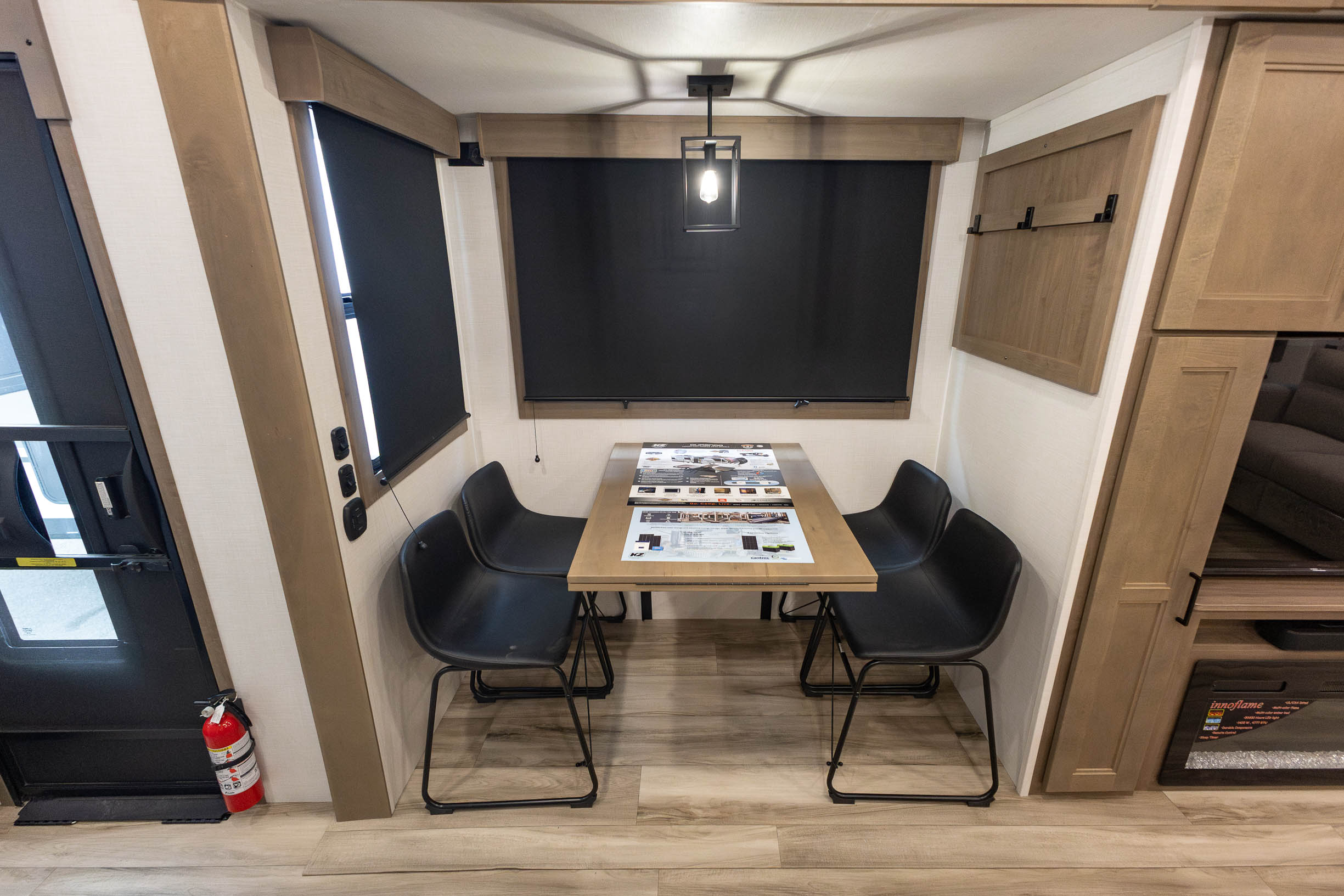 2027 KZ RV Durango 302RLT FIFTH WHEEL