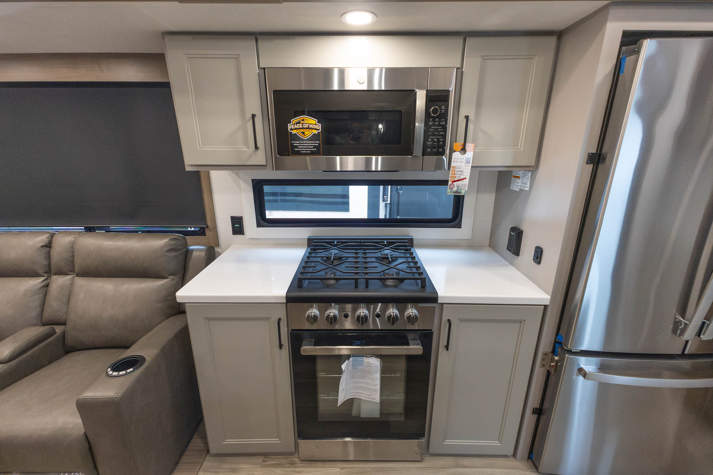 2027 KZ RV Durango 302RLT FIFTH WHEEL