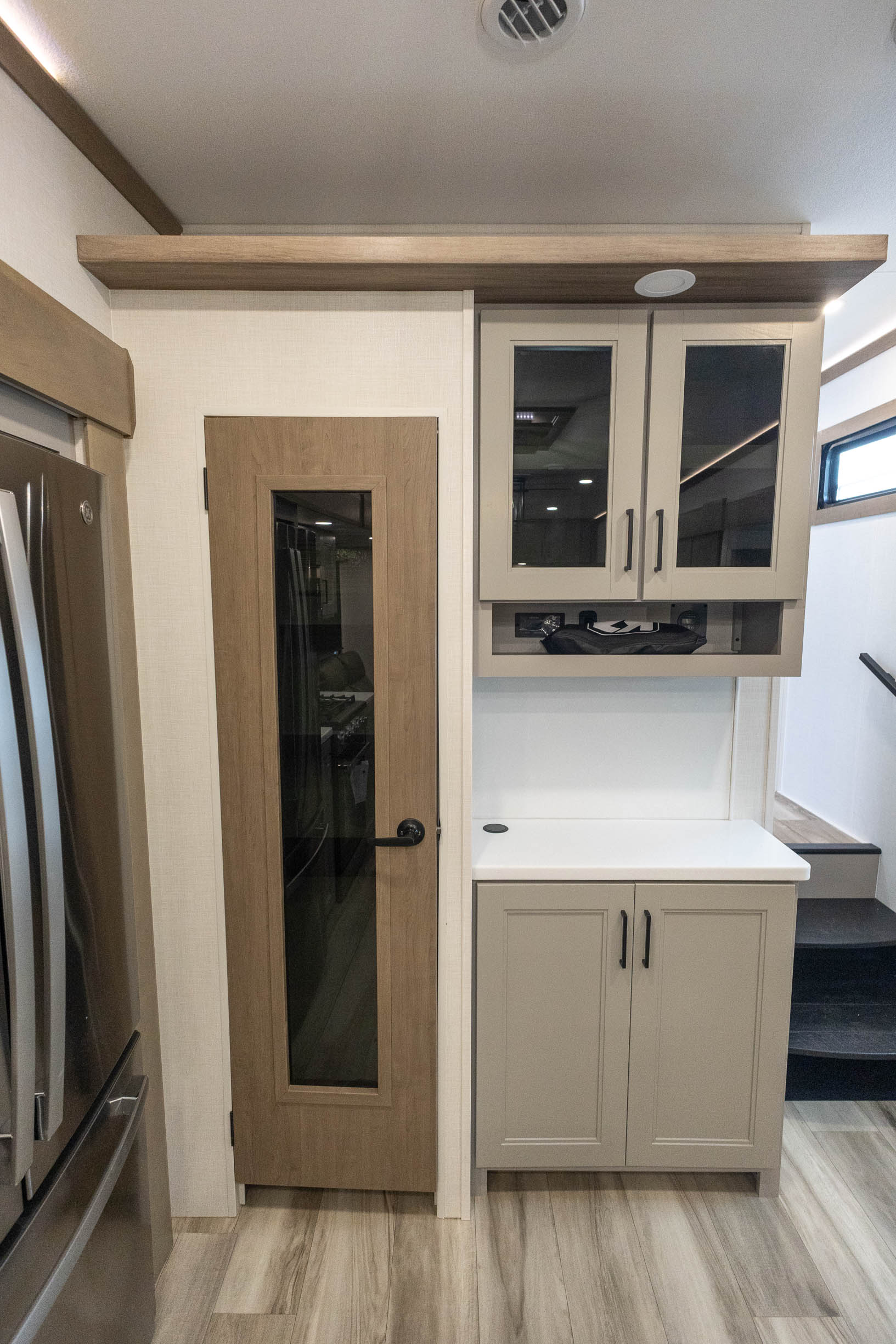 2027 KZ RV Durango 302RLT FIFTH WHEEL