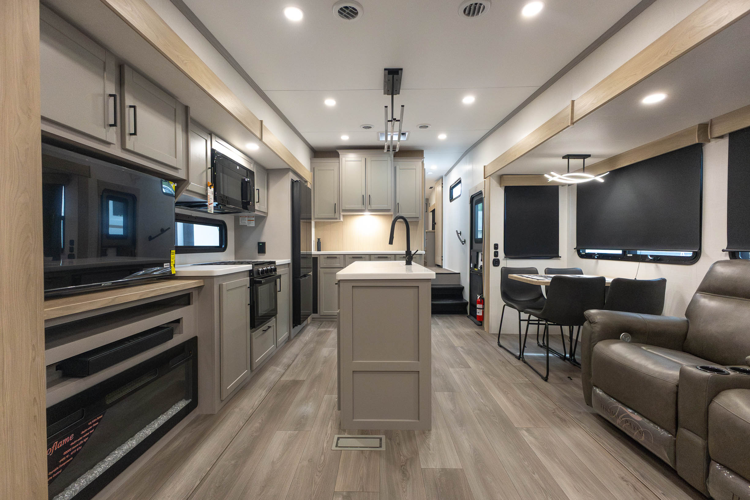 2027 KZ RV Ridgeway 31RL FIFTH WHEEL