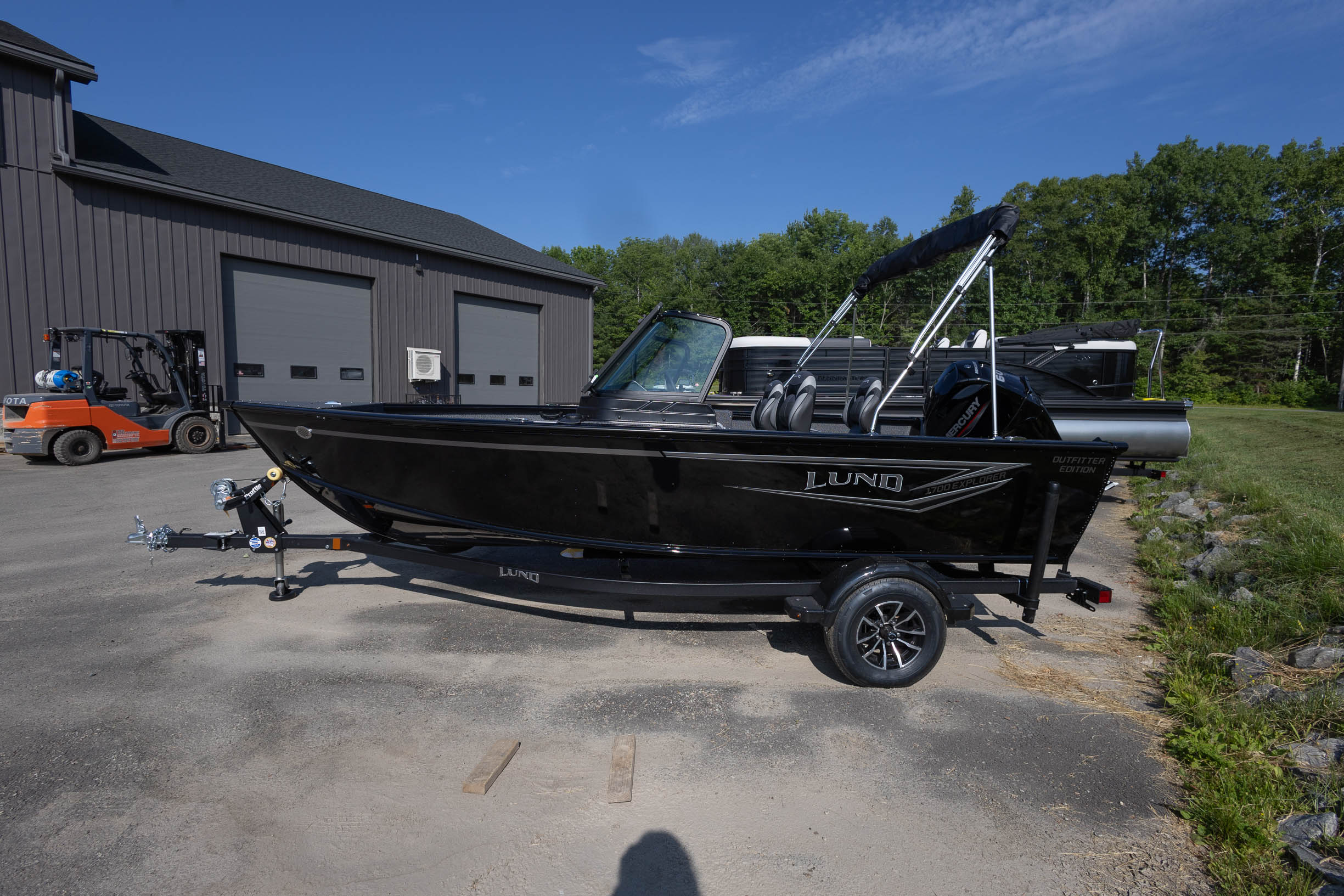 2027 Lund 1700 Explorer — photo 1 of 16