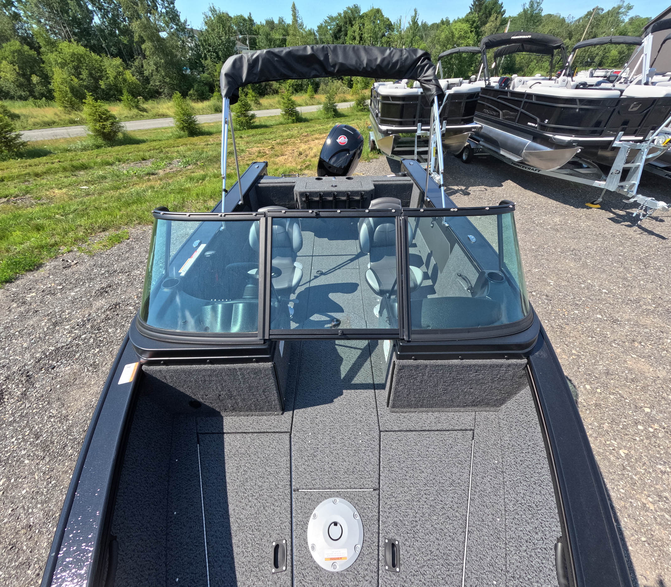 2027 Lund 1875 Fisherman FISHING BOAT