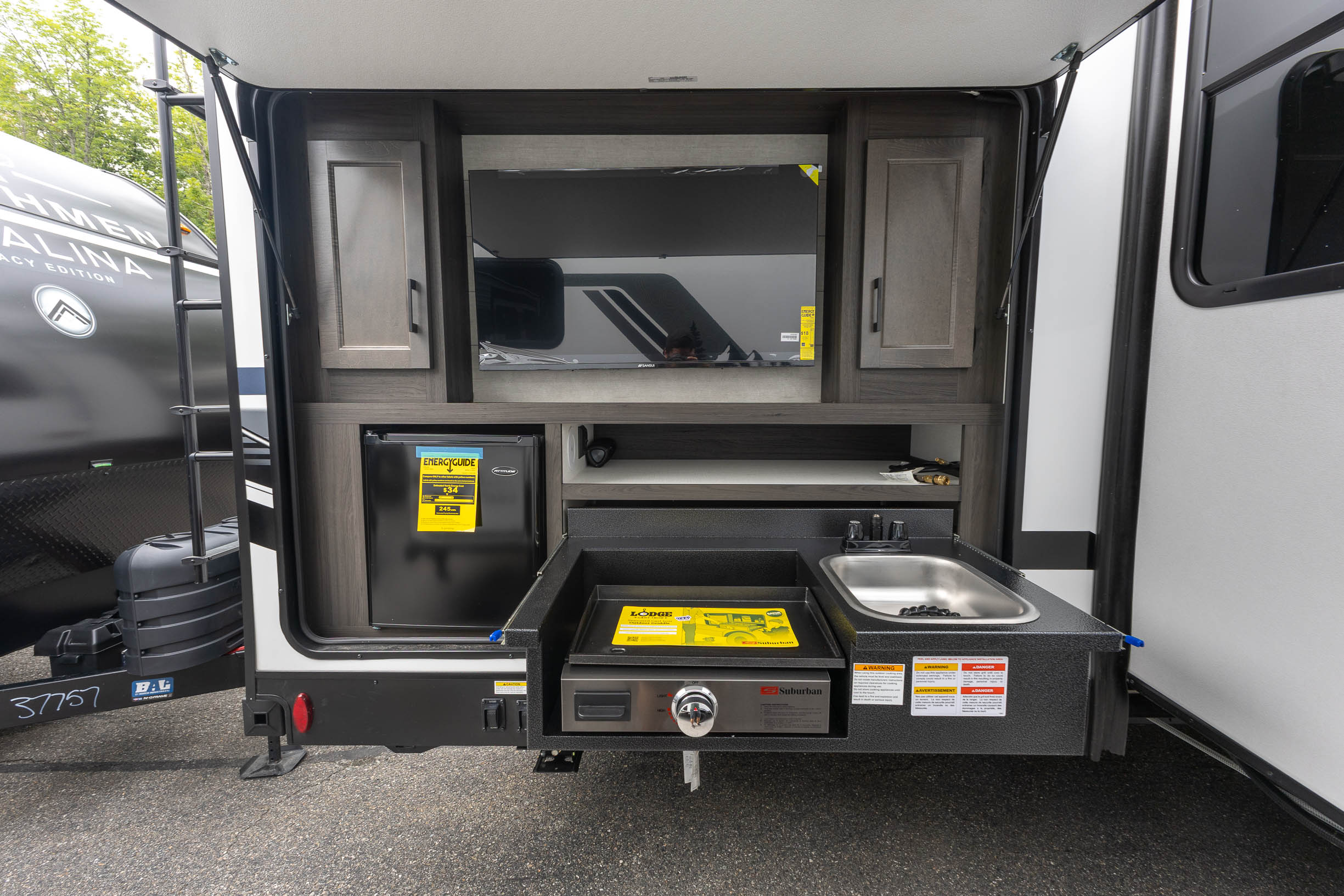 2027 Venture RV SportTrek ST327VIK TRAVEL TRAILER