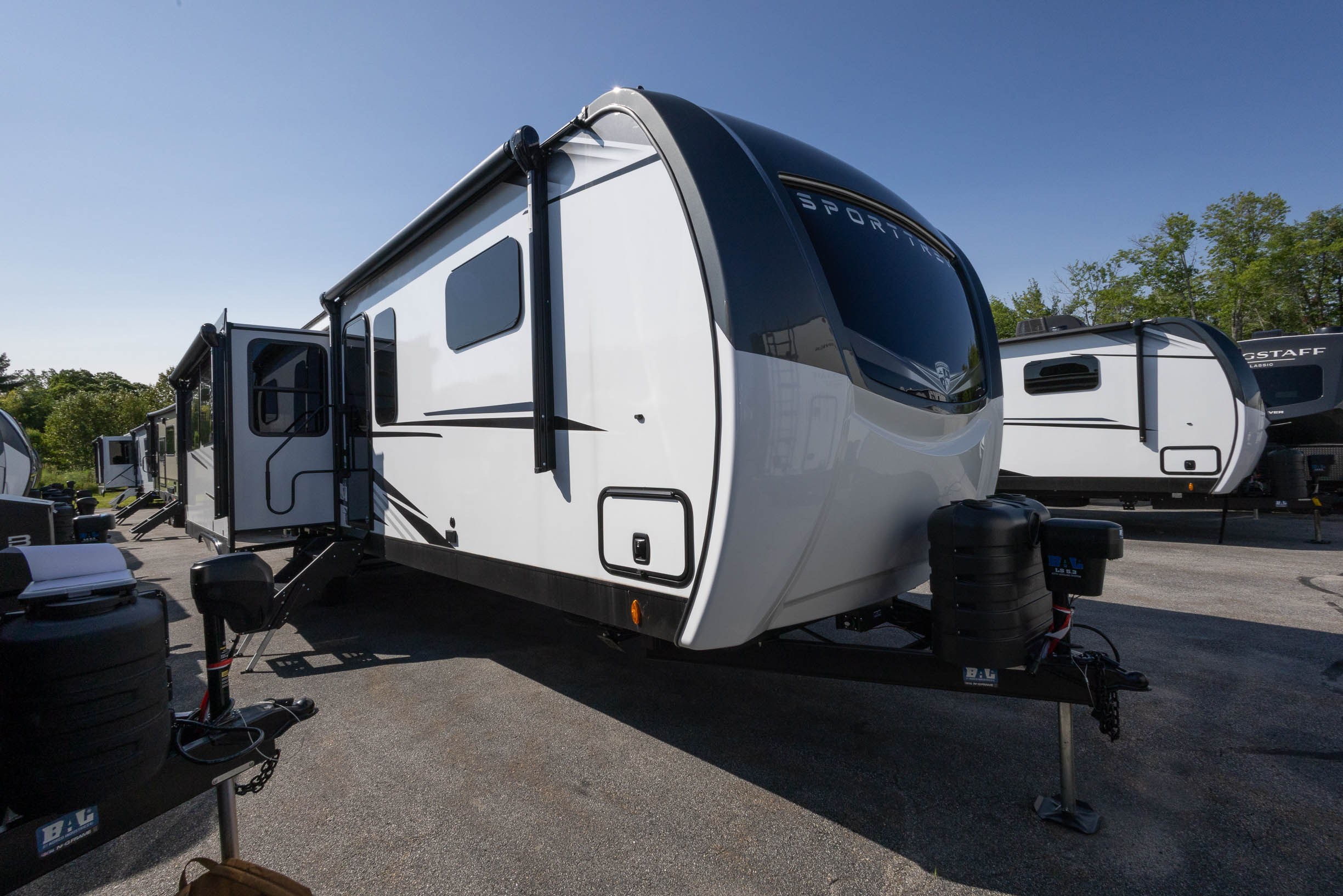 2027 Venture RV SportTrek Touring Edition STT343VIB TRAVEL TRAILER
