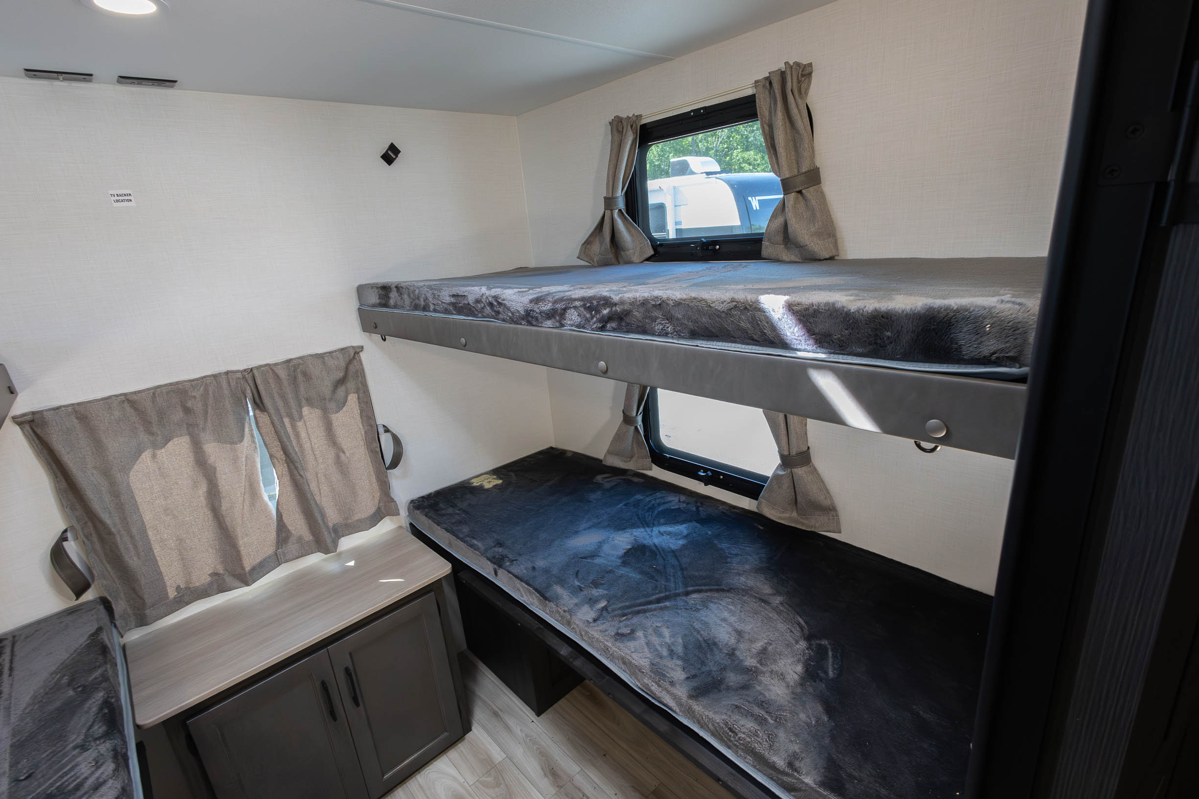 2027 Venture RV SportTrek Touring Edition STT343VIB TRAVEL TRAILER
