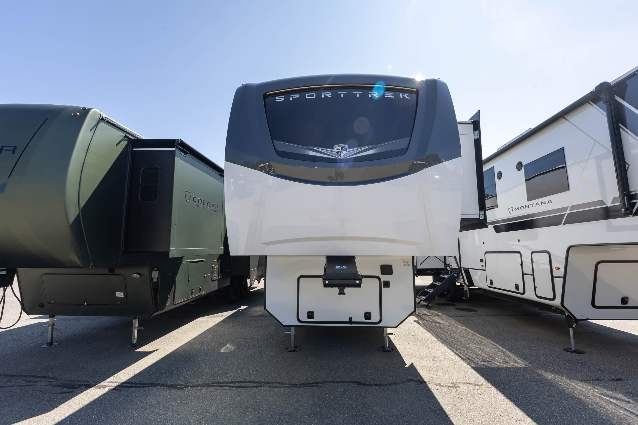 2027 Venture RV SportTrek Touring 363VFR FIFTH WHEEL