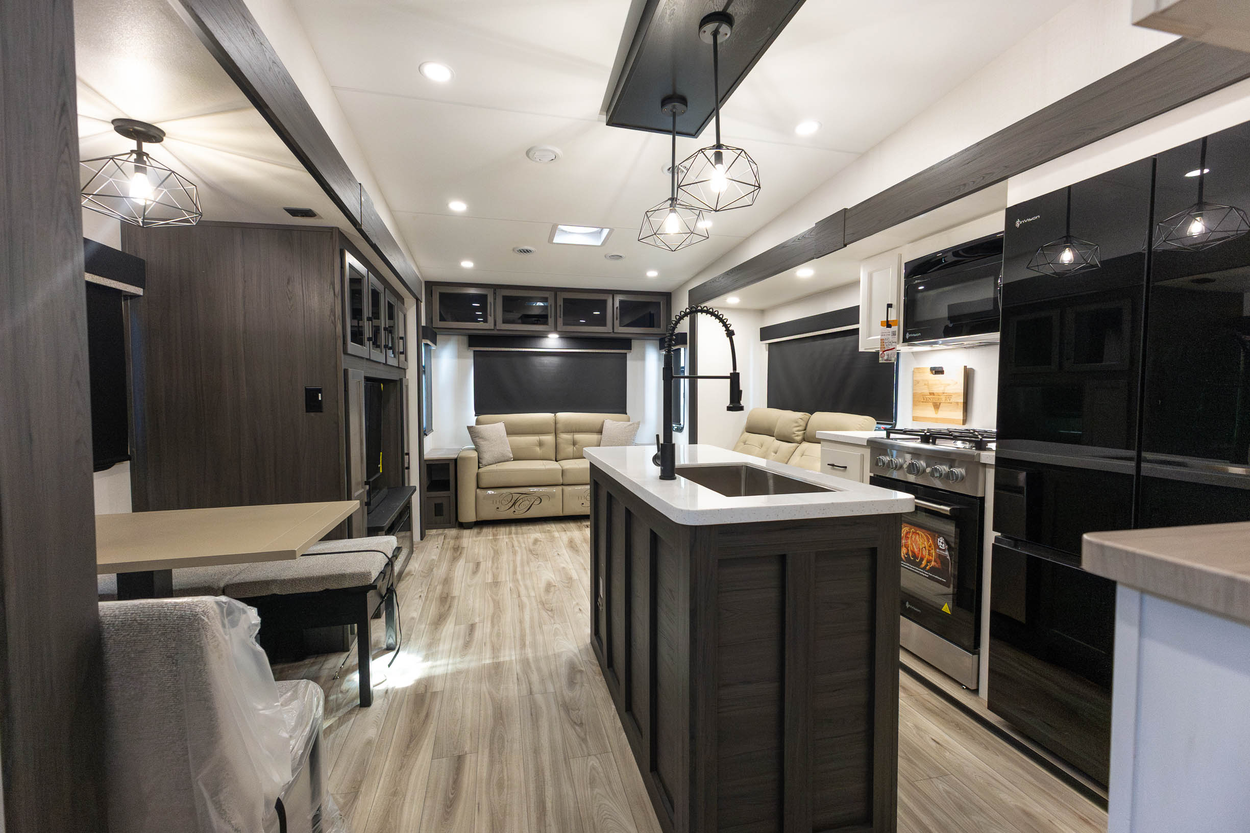 2027 Venture RV SportTrek Touring 363VFR FIFTH WHEEL