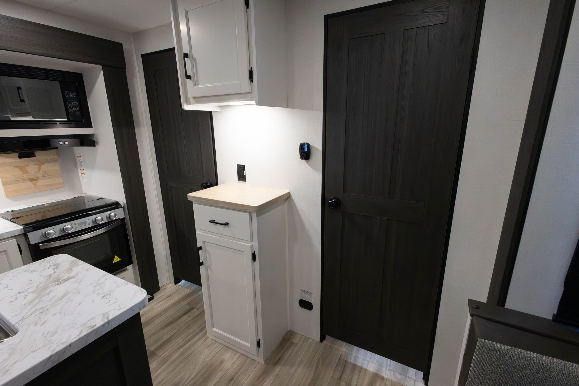 2027 Venture RV SportTrek ST333VIK TRAVEL TRAILER