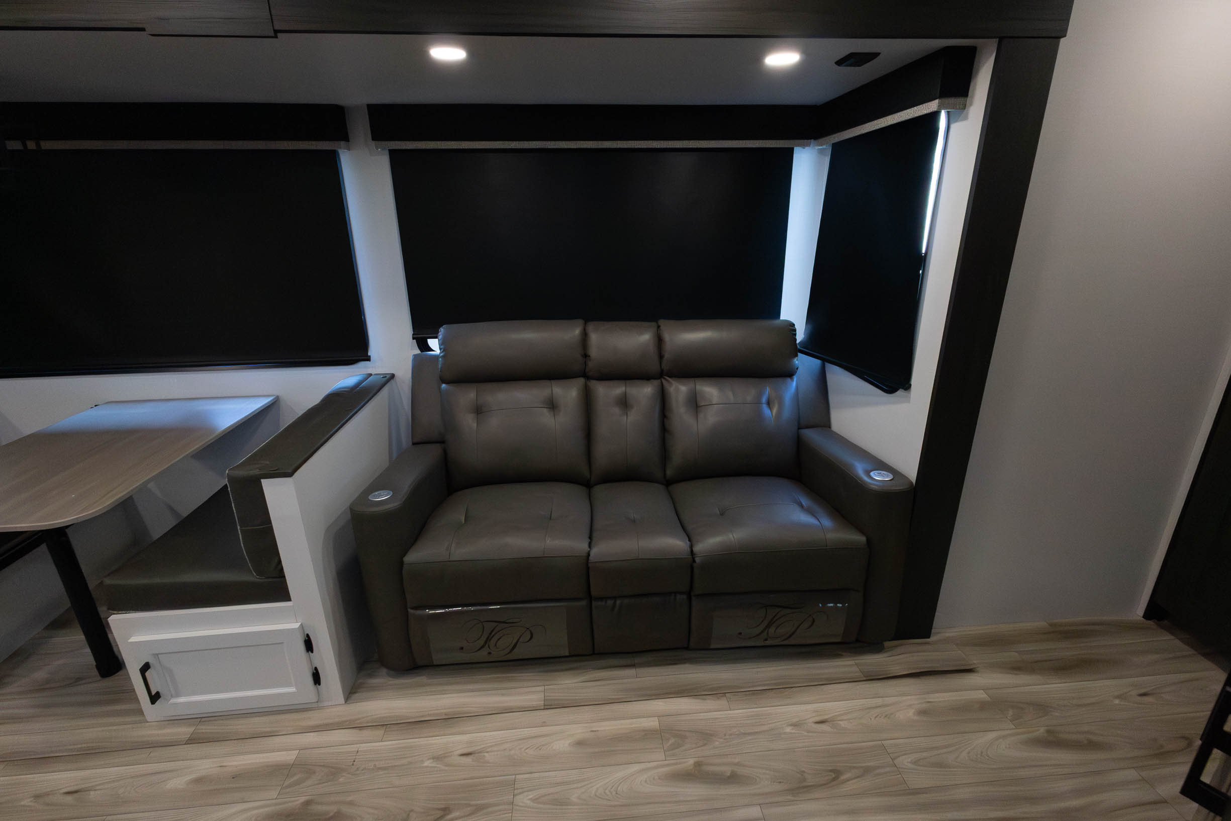 2027 Venture RV SportTrek ST333VIK TRAVEL TRAILER
