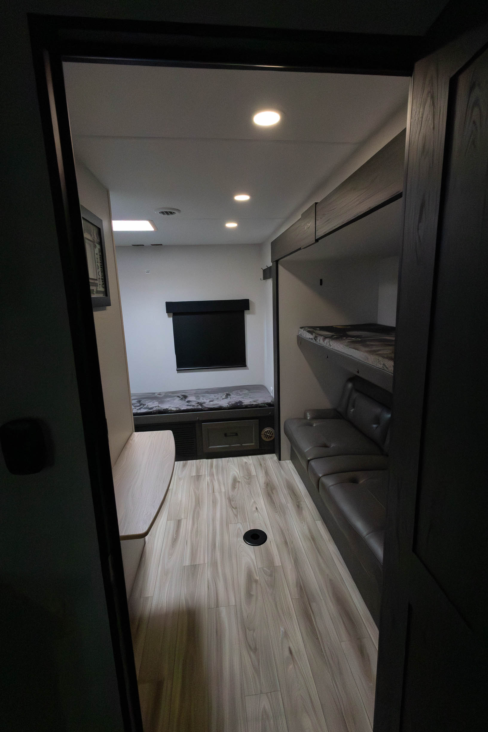 2027 Venture RV SportTrek ST333VIK TRAVEL TRAILER