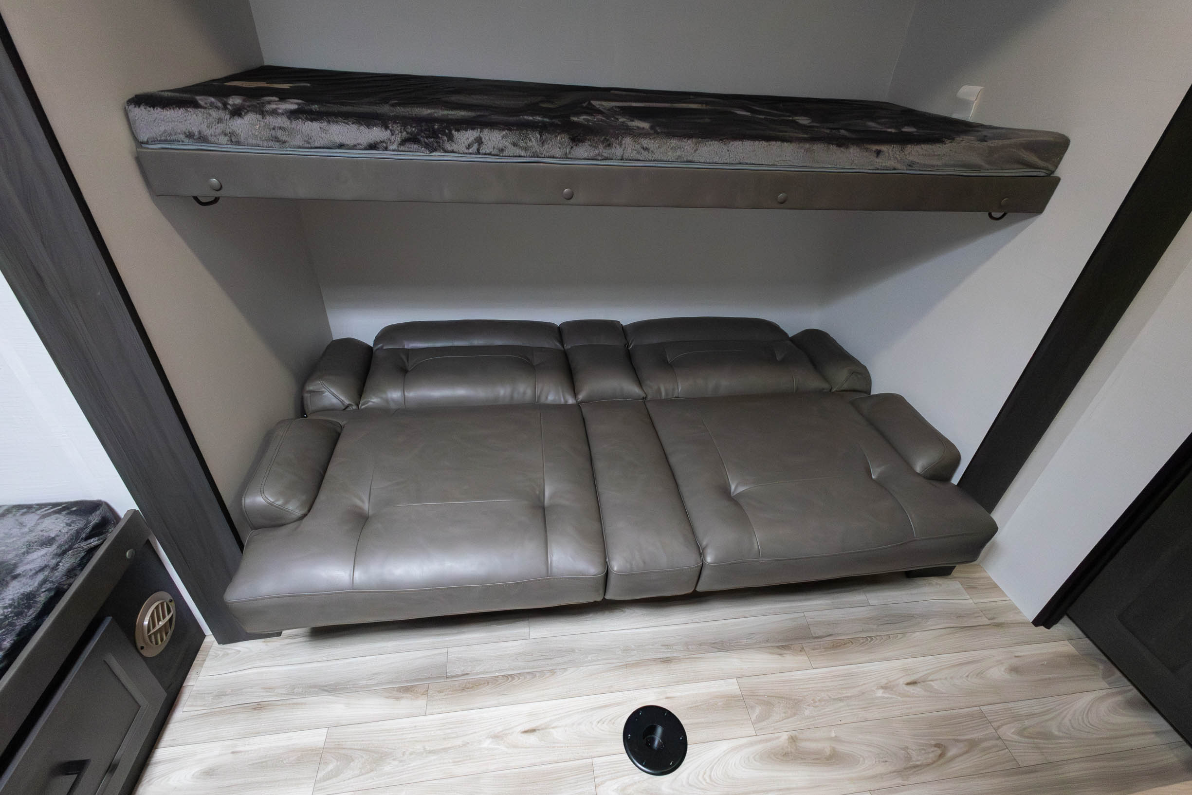 2027 Venture RV SportTrek ST333VIK TRAVEL TRAILER