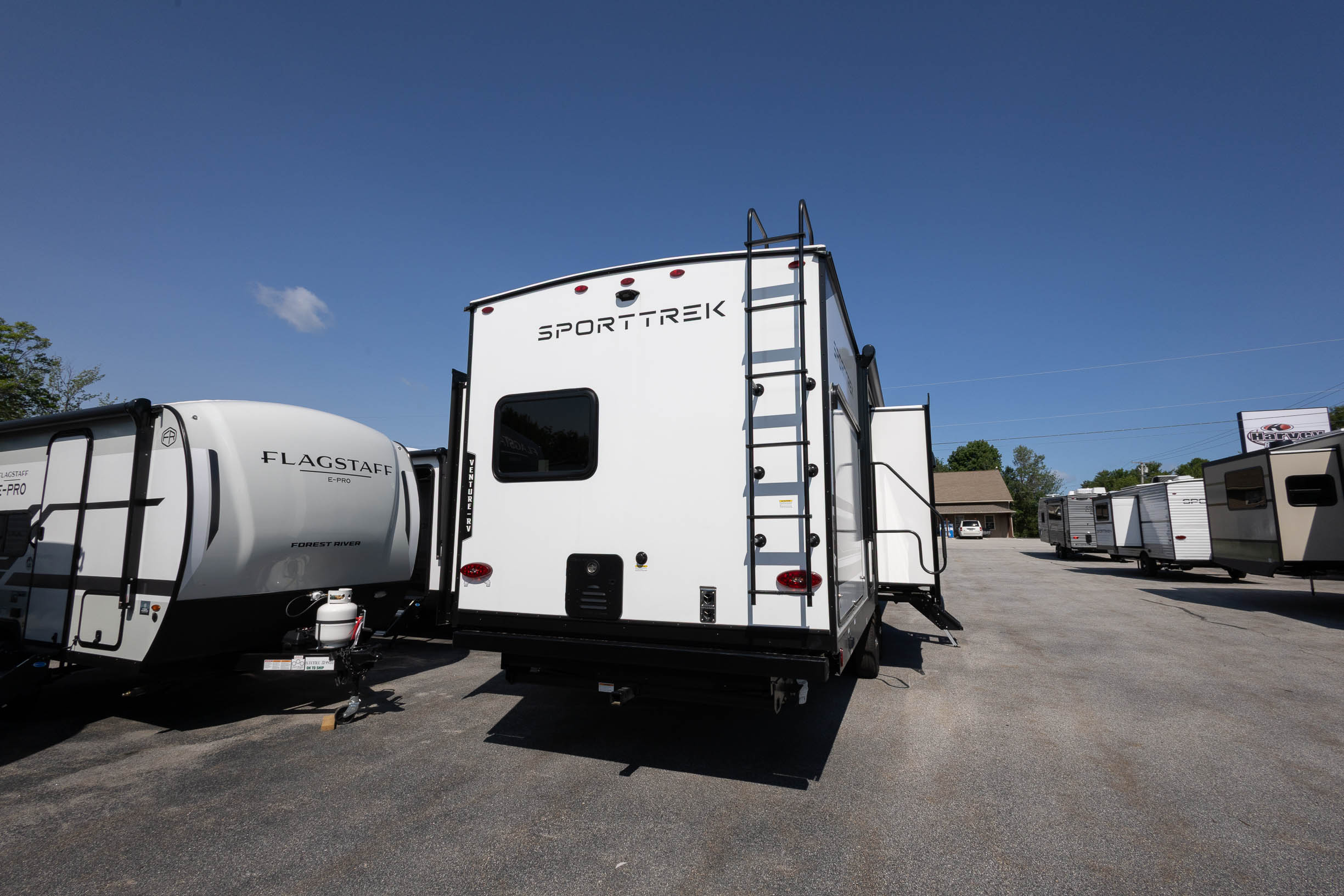 2027 Venture RV SportTrek ST333VIK TRAVEL TRAILER
