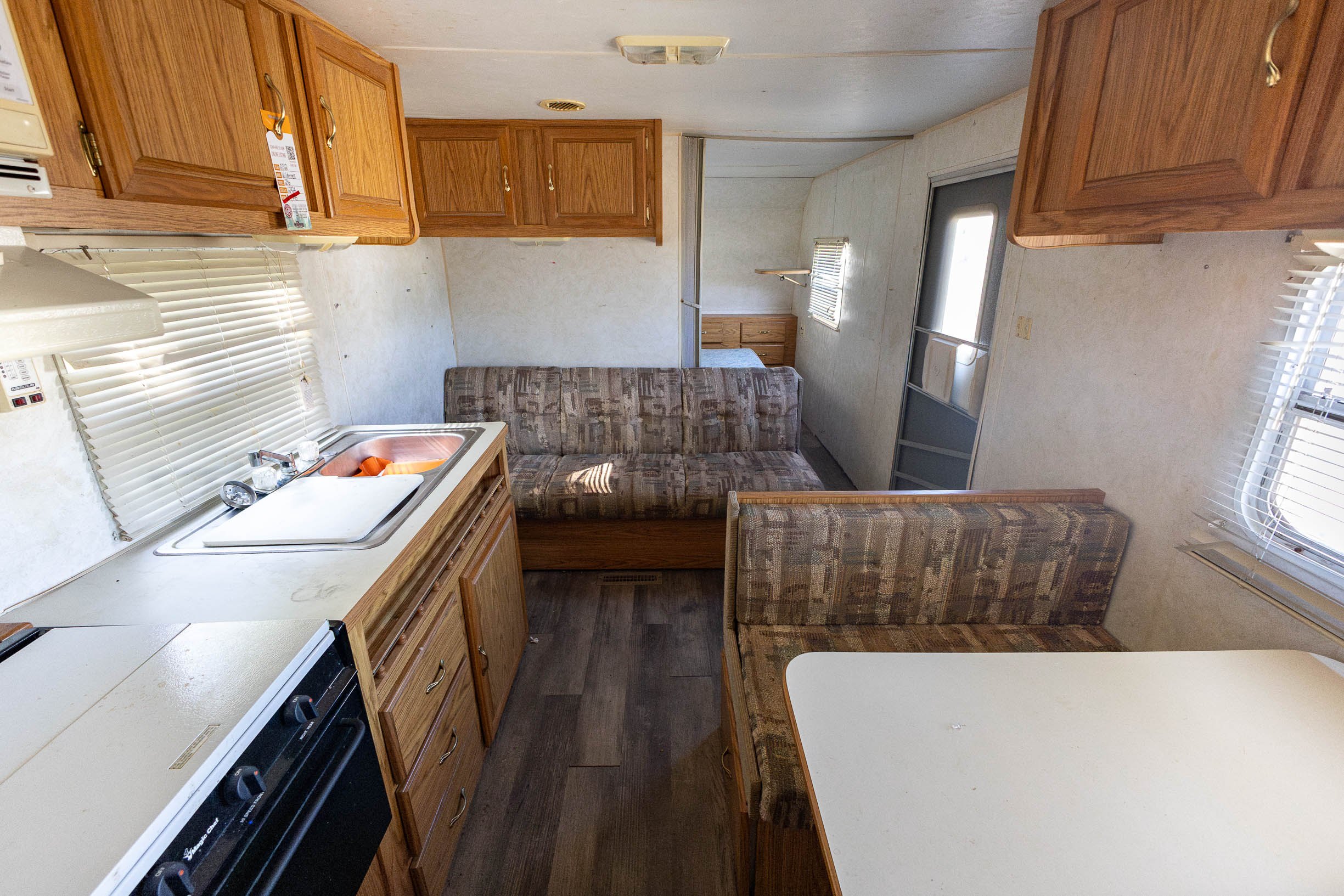 2002 Fleetwood Pioneer 26T6 TRAVEL TRAILER