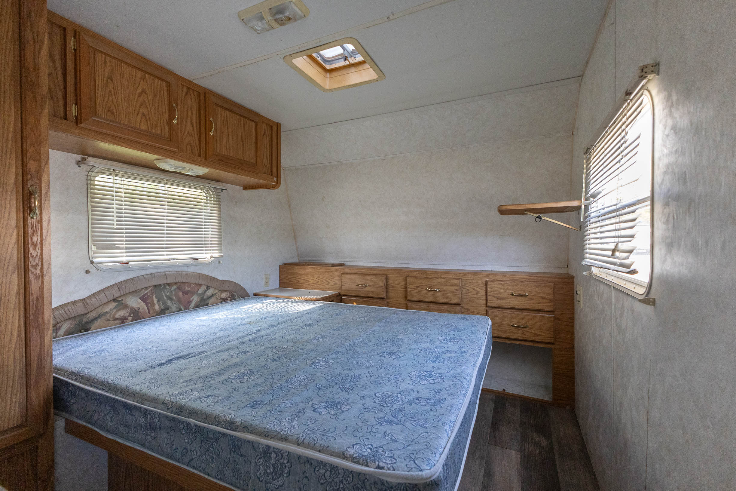 2002 Fleetwood Pioneer 26T6 TRAVEL TRAILER