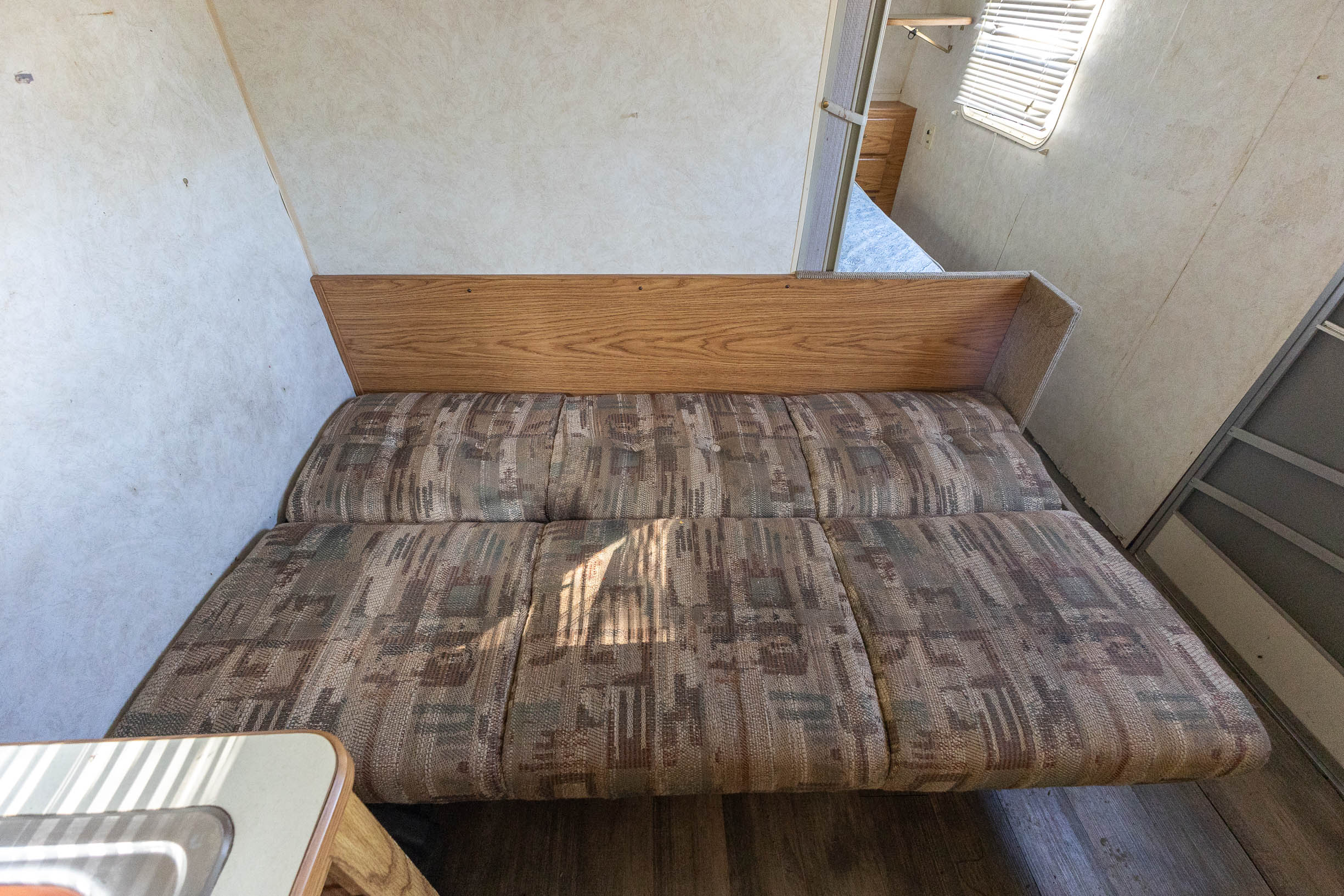 2002 Fleetwood Pioneer 26T6 TRAVEL TRAILER