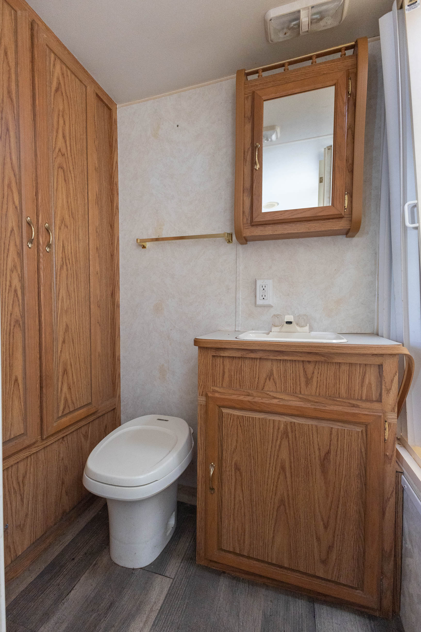 2002 Fleetwood Pioneer 26T6 TRAVEL TRAILER