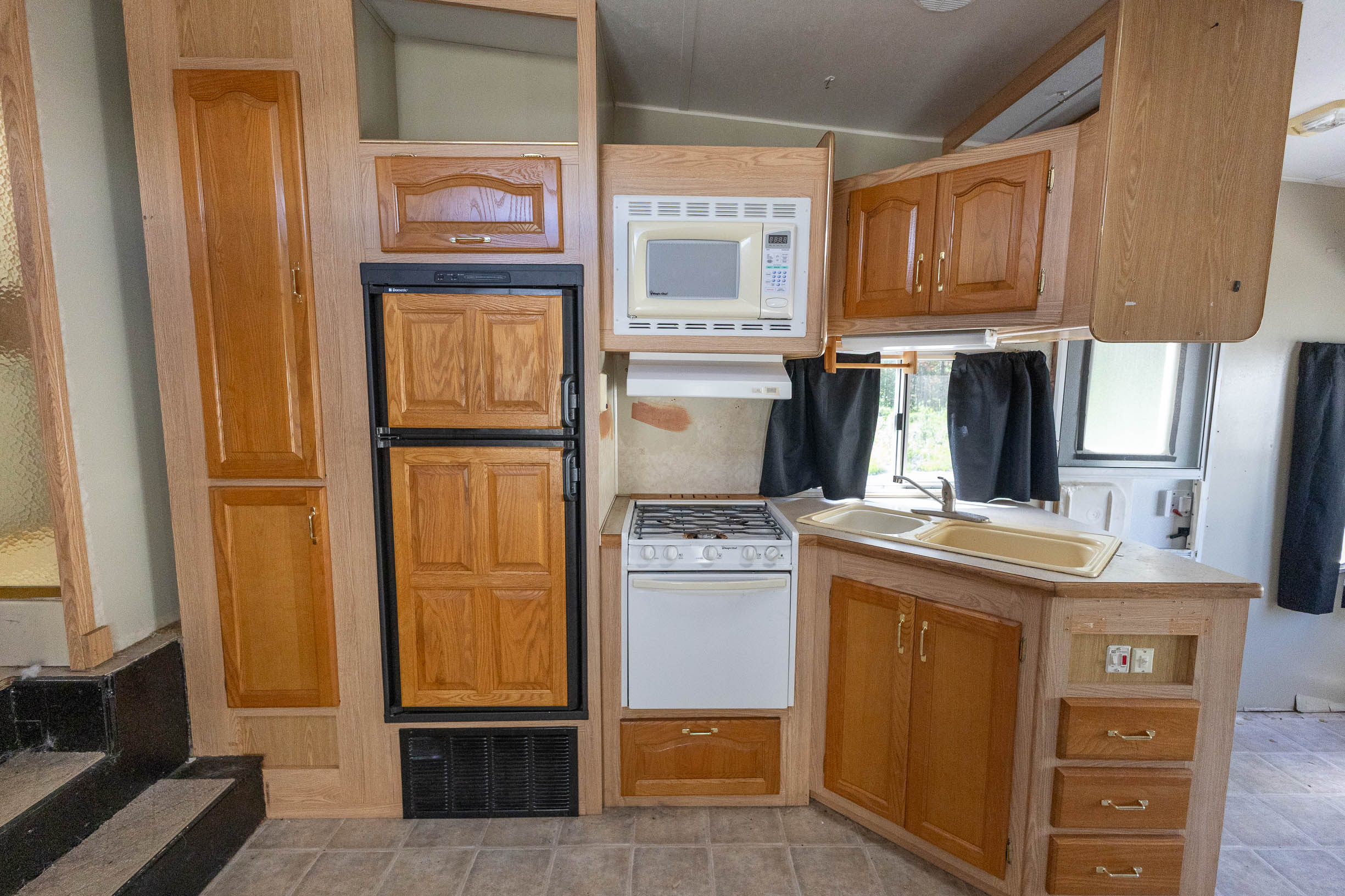 2005 Forest River Wildcat 29RLBS FIFTH WHEEL