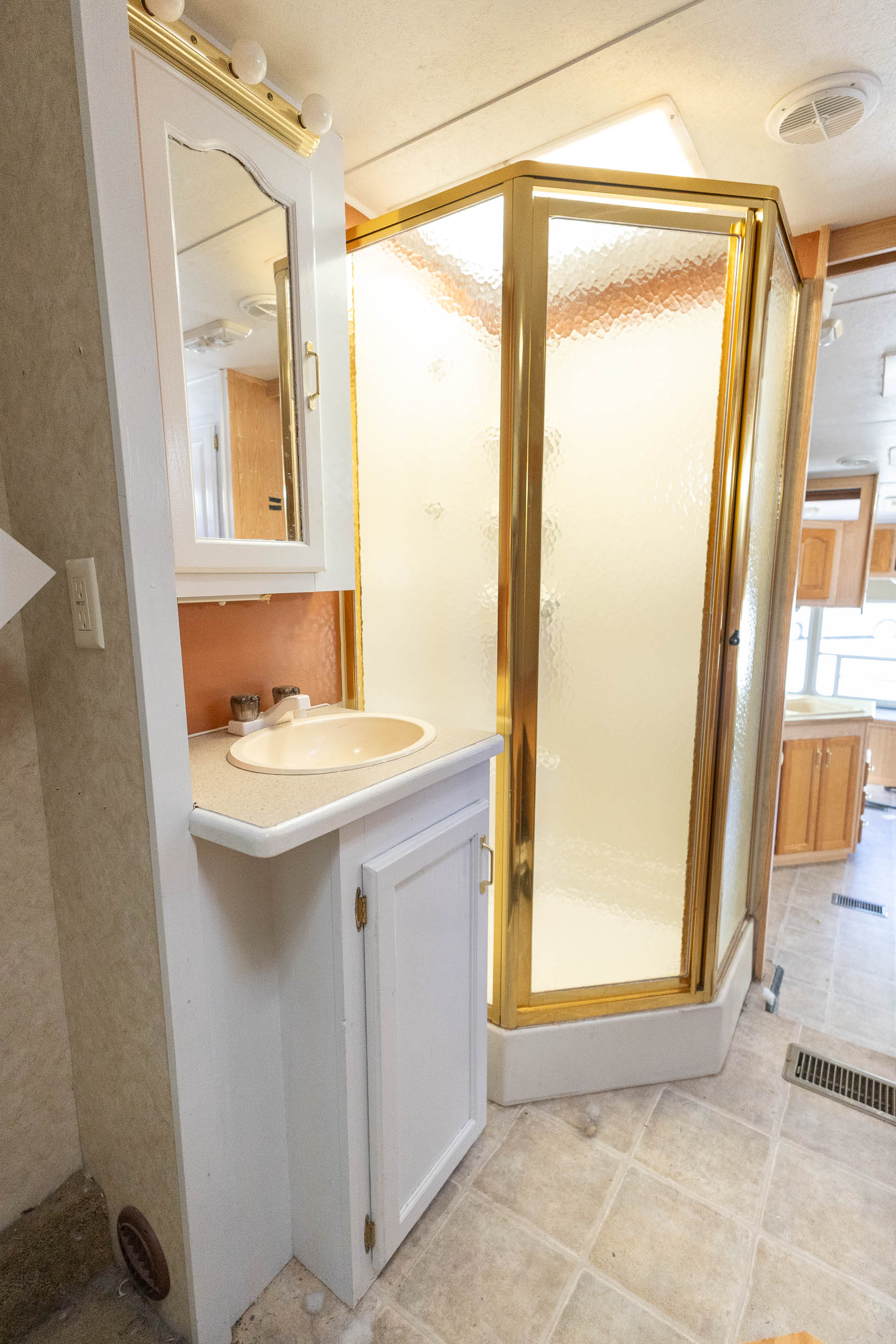 2005 Forest River Wildcat 29RLBS FIFTH WHEEL
