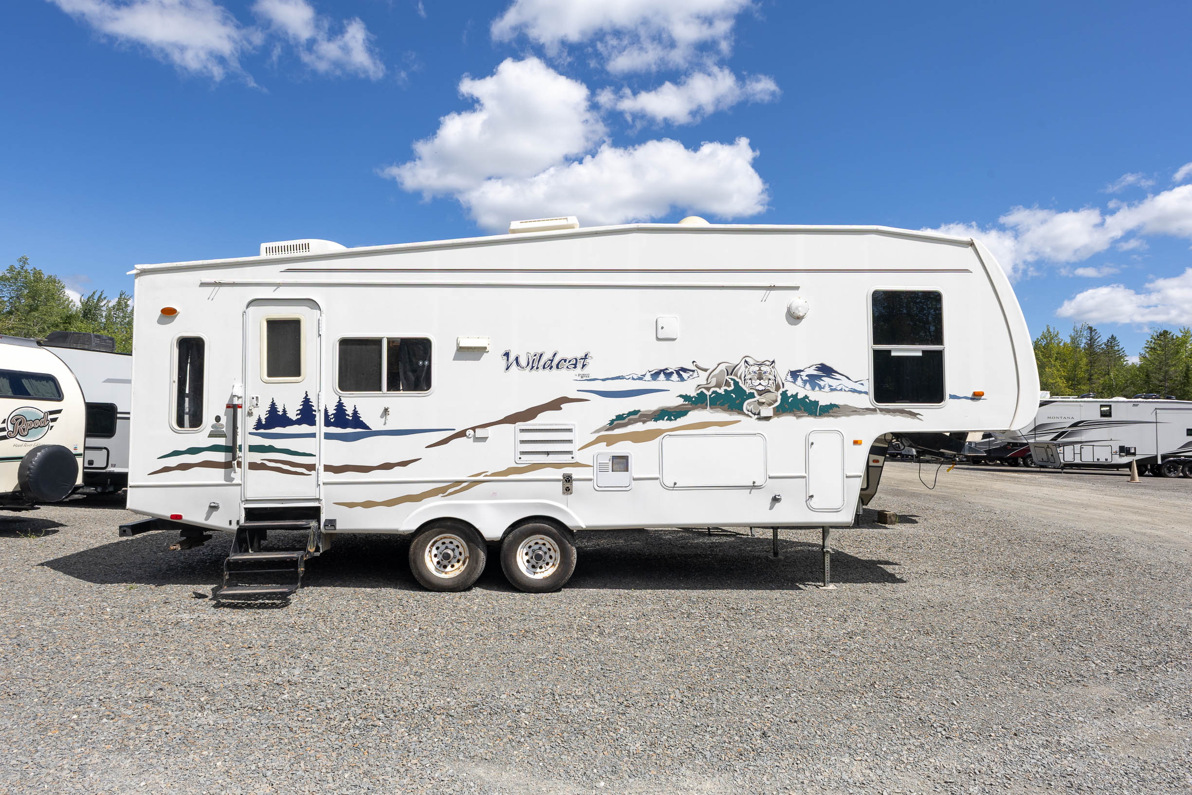 2005 Forest River Wildcat 29RLBS FIFTH WHEEL